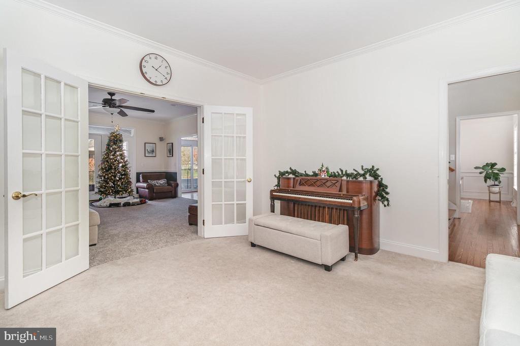 123 GLEBE LANE