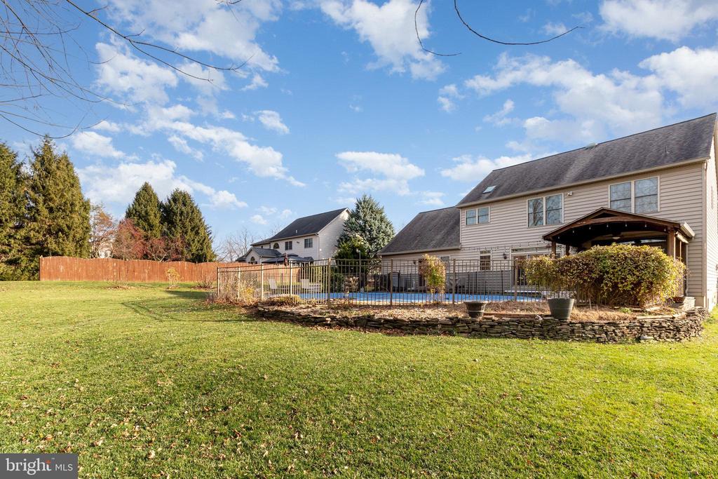 123 GLEBE LANE