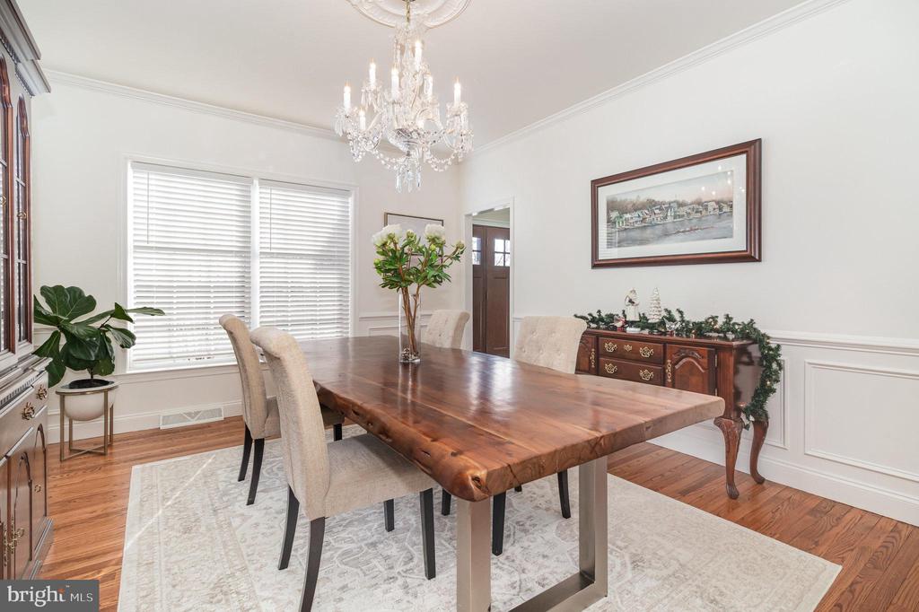 123 GLEBE LANE