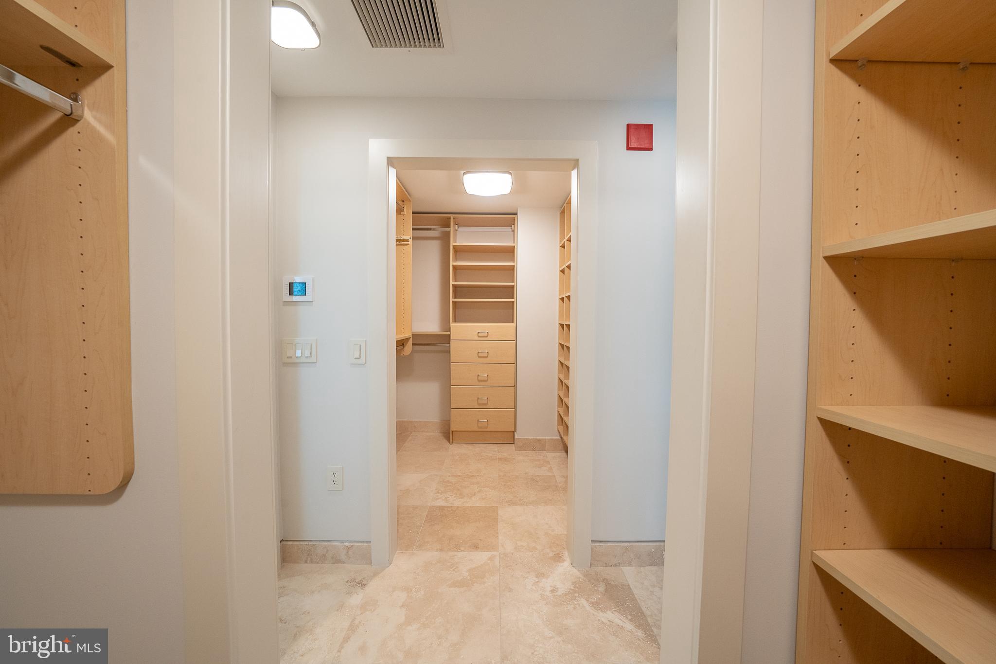 101 CHESWOLD LANE Unit: 3-B