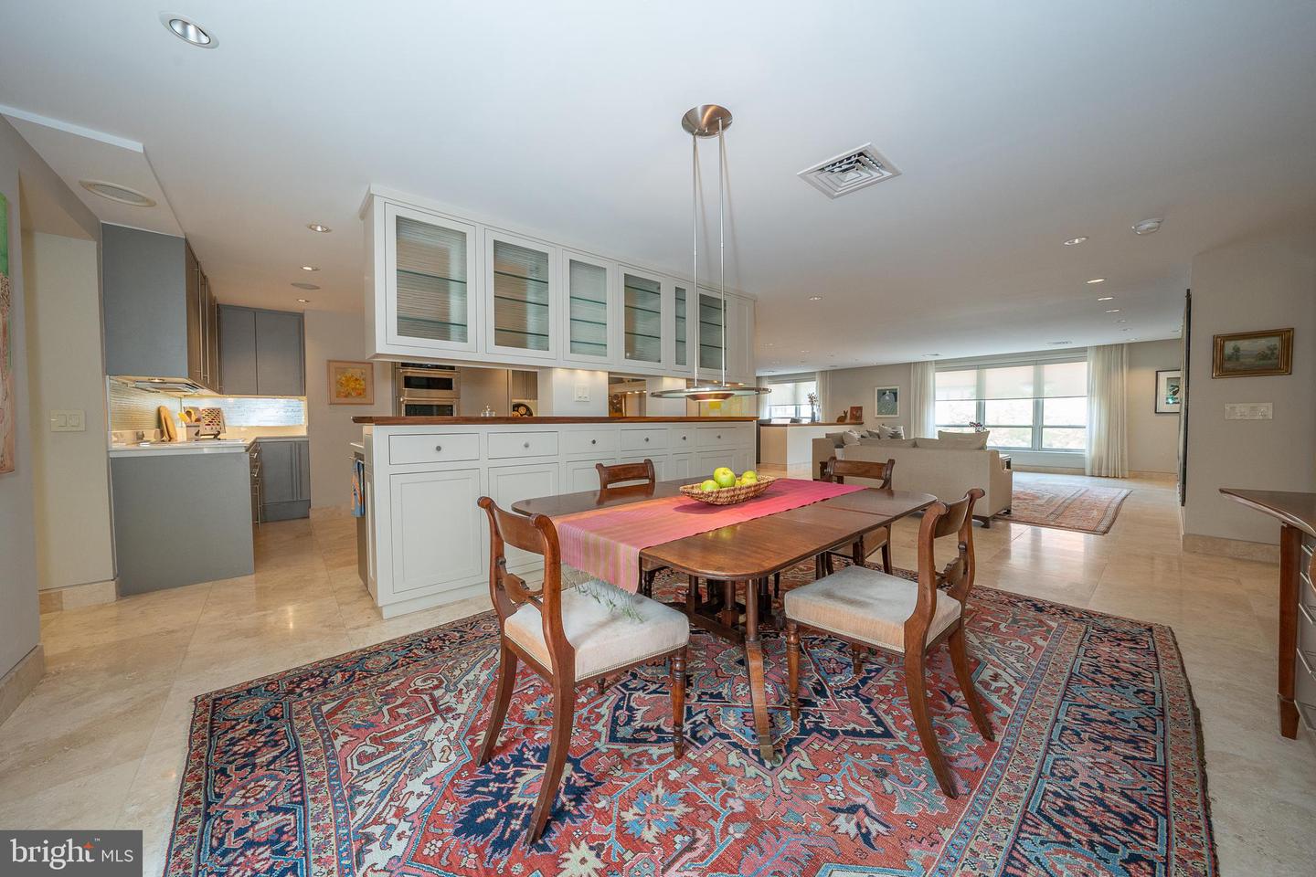 101 CHESWOLD LANE Unit: 3-B
