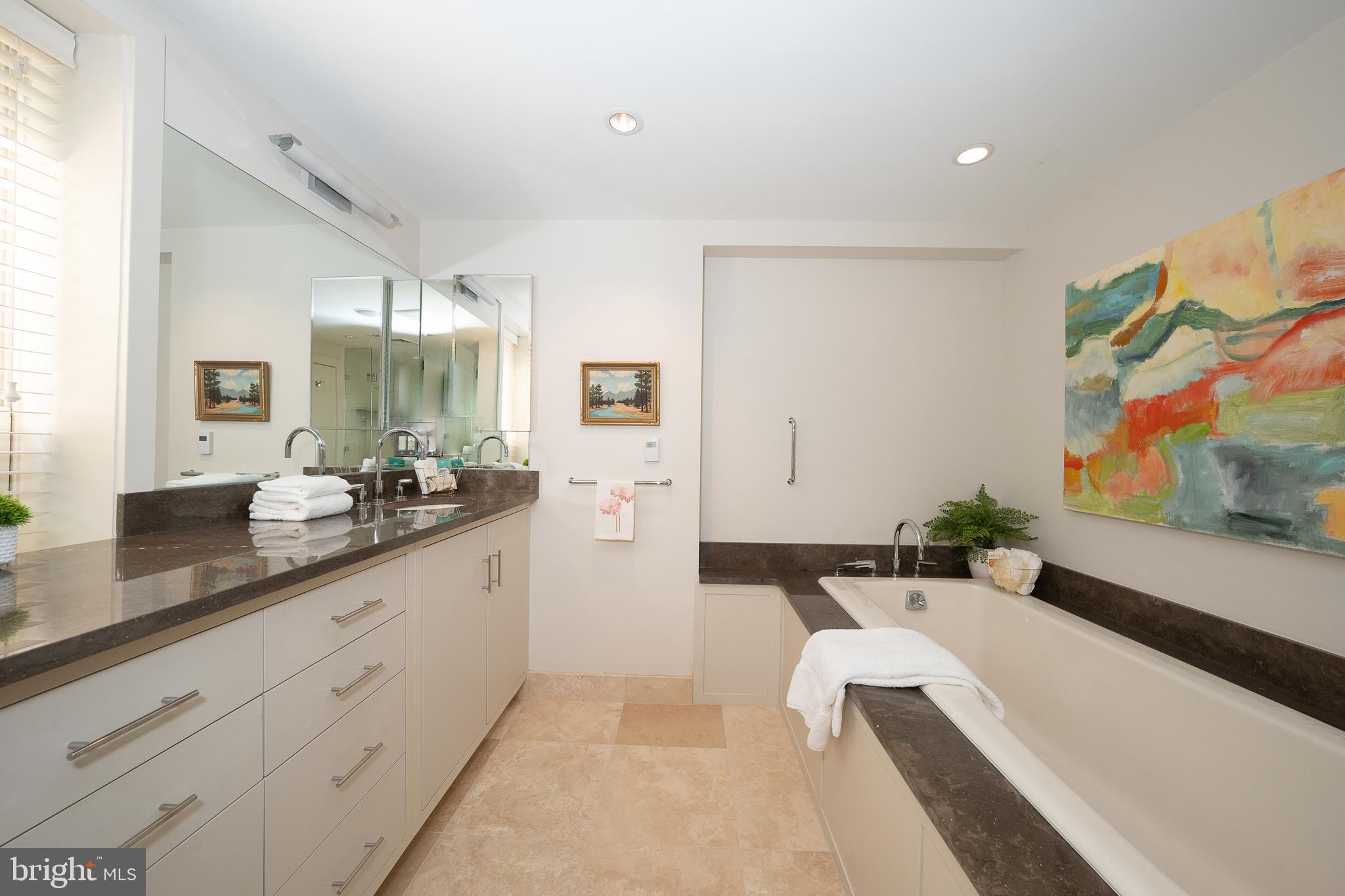 101 CHESWOLD LANE Unit: 3-B