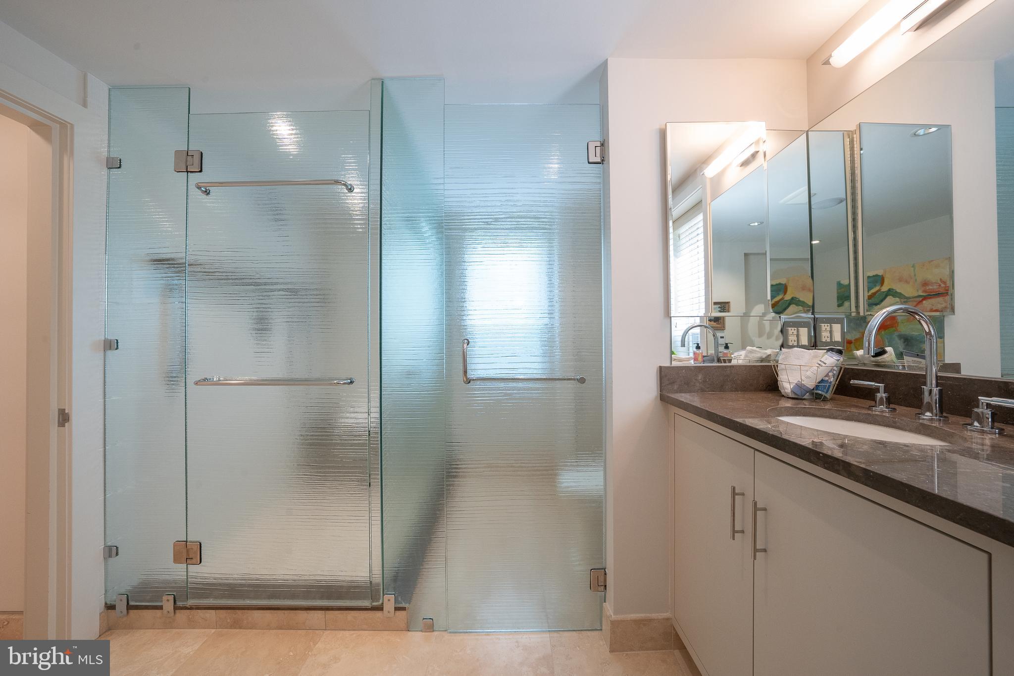 101 CHESWOLD LANE Unit: 3-B