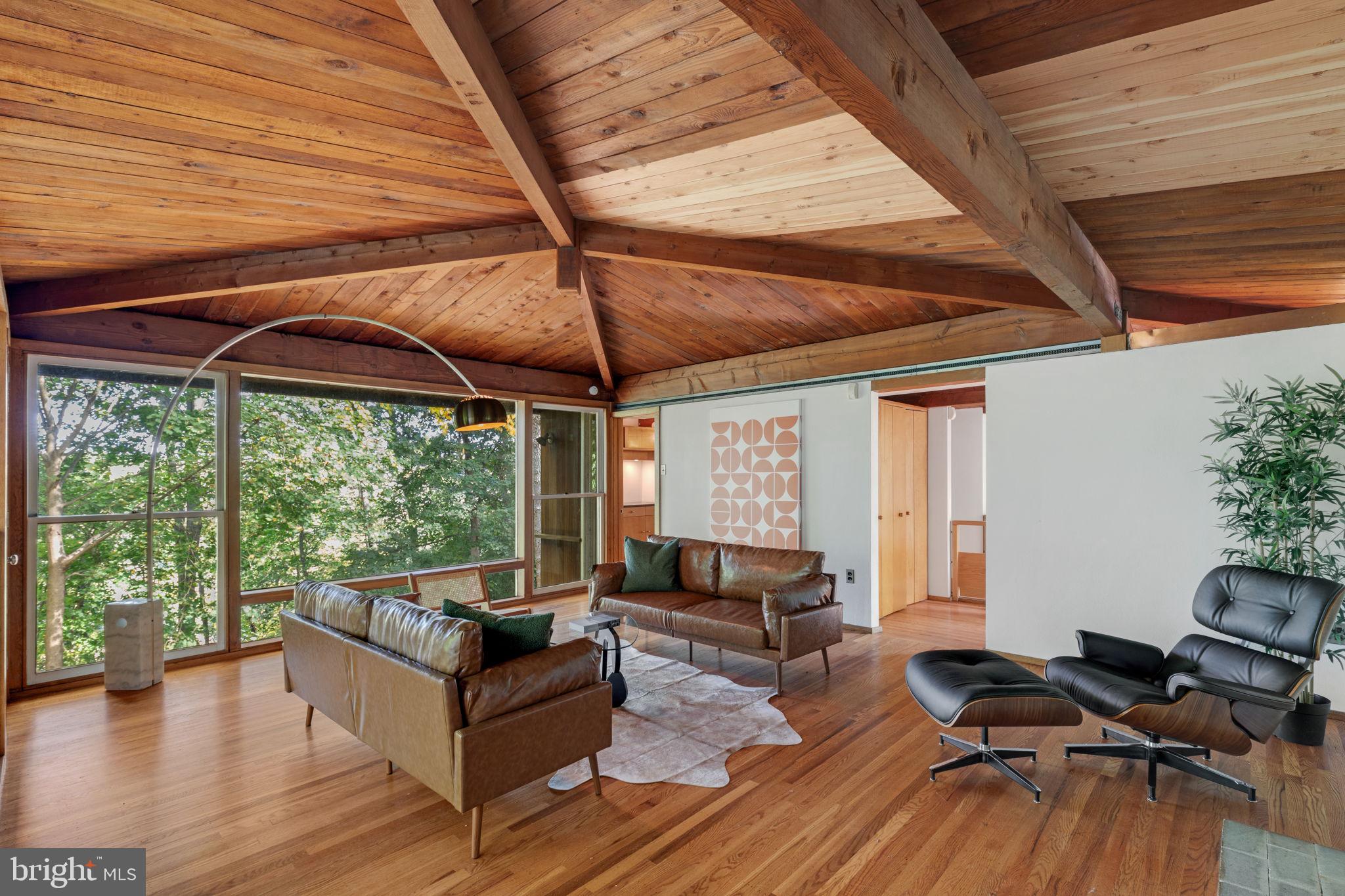 417 Hidden River ROAD