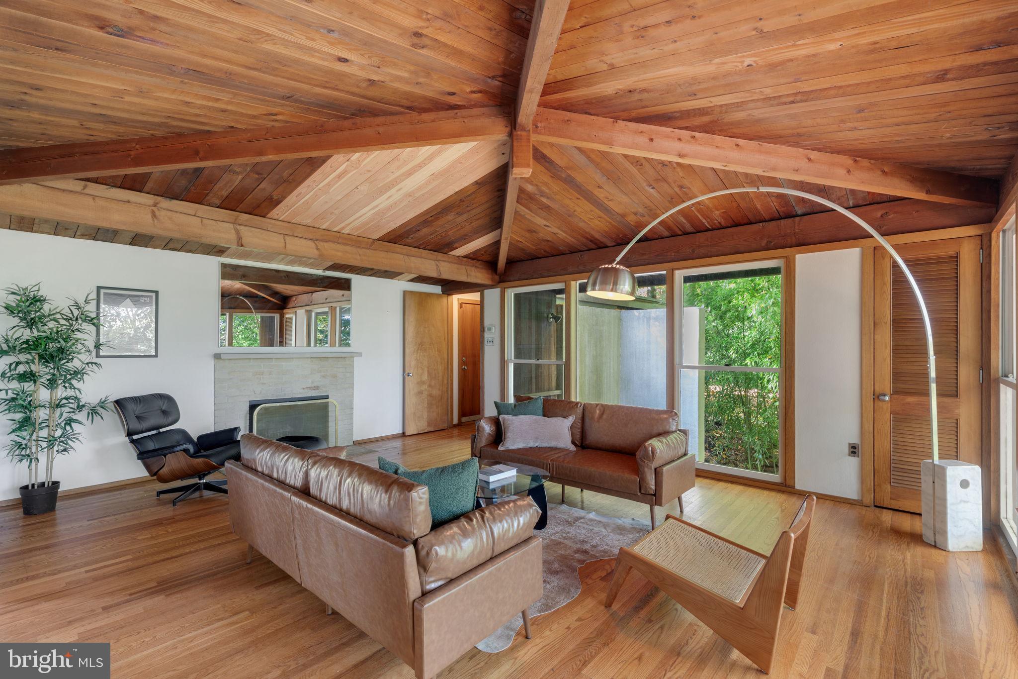417 Hidden River ROAD