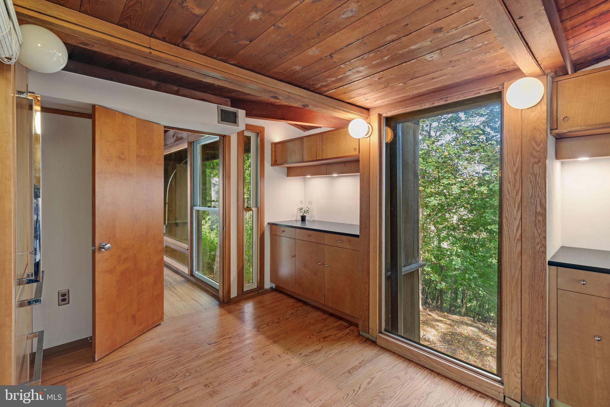 417 Hidden River ROAD