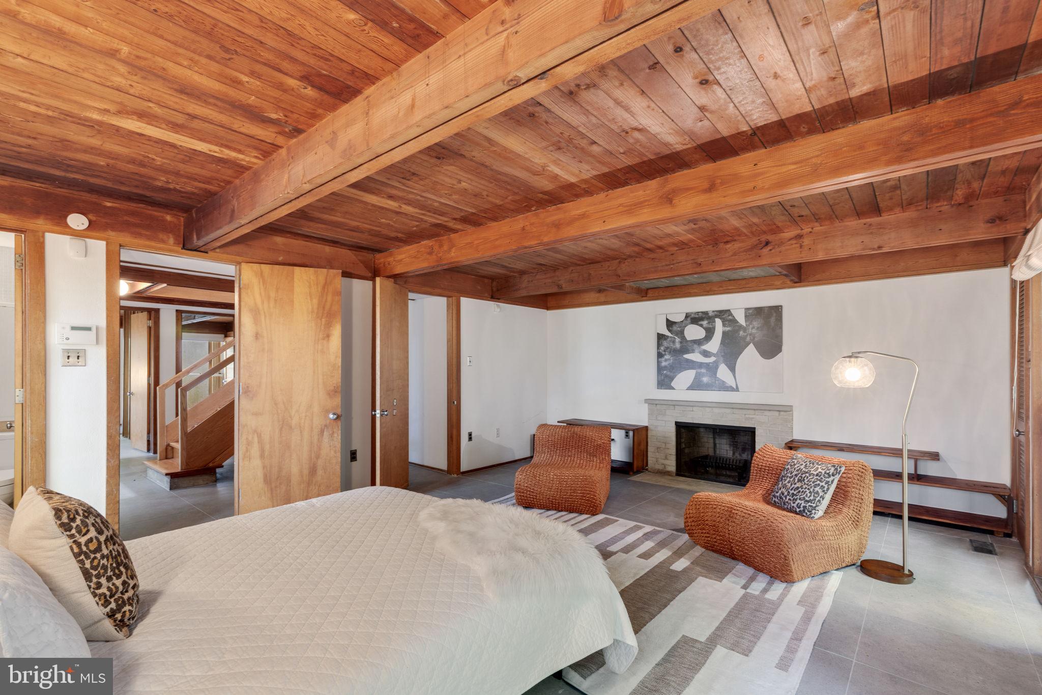 417 Hidden River ROAD