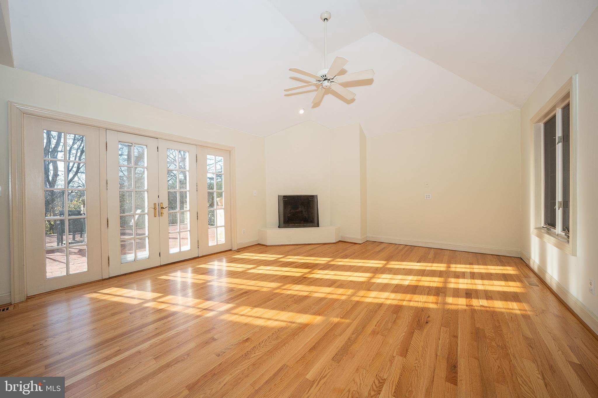 900 Youngsford ROAD
