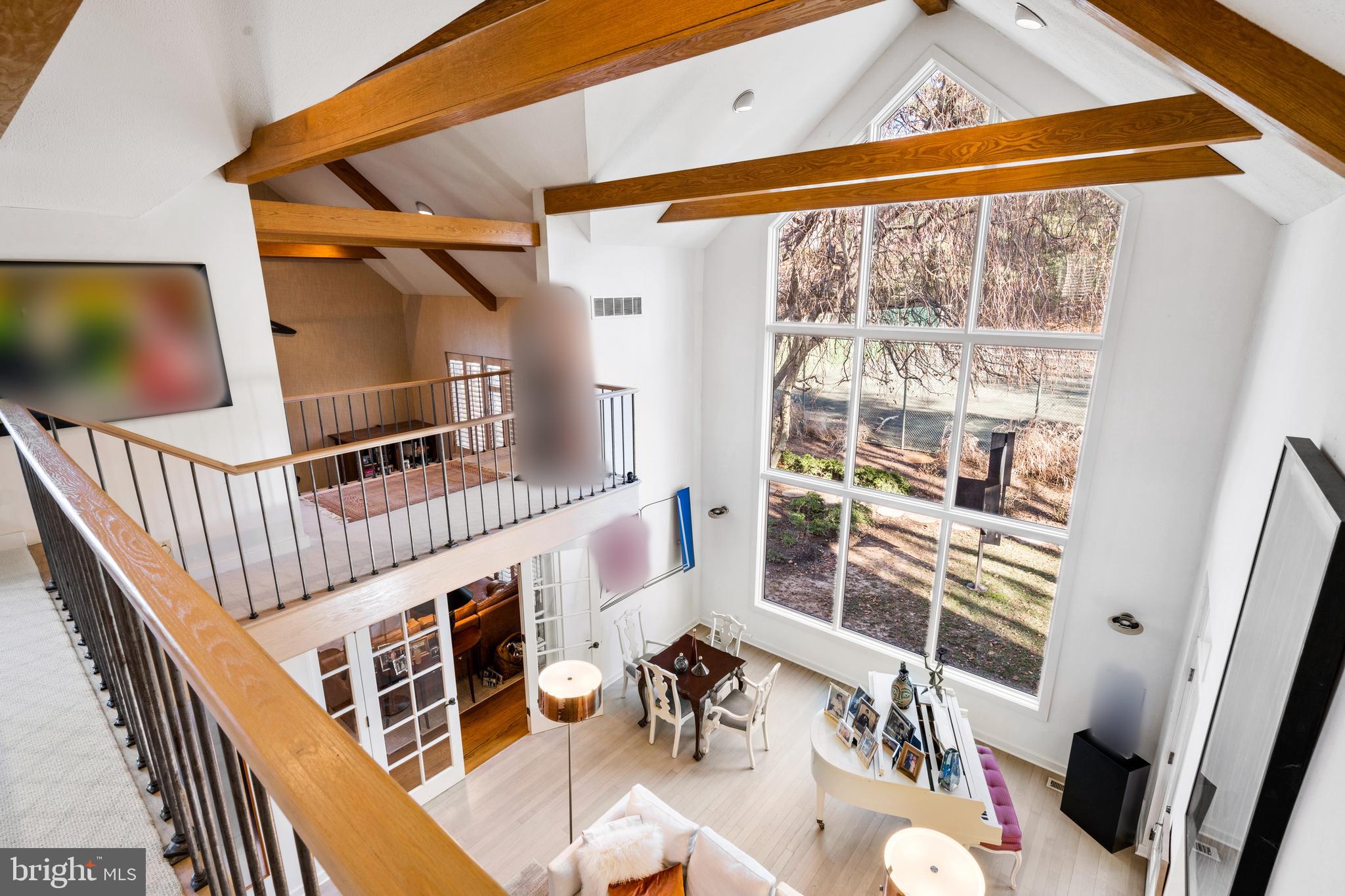 1215 Farview ROAD