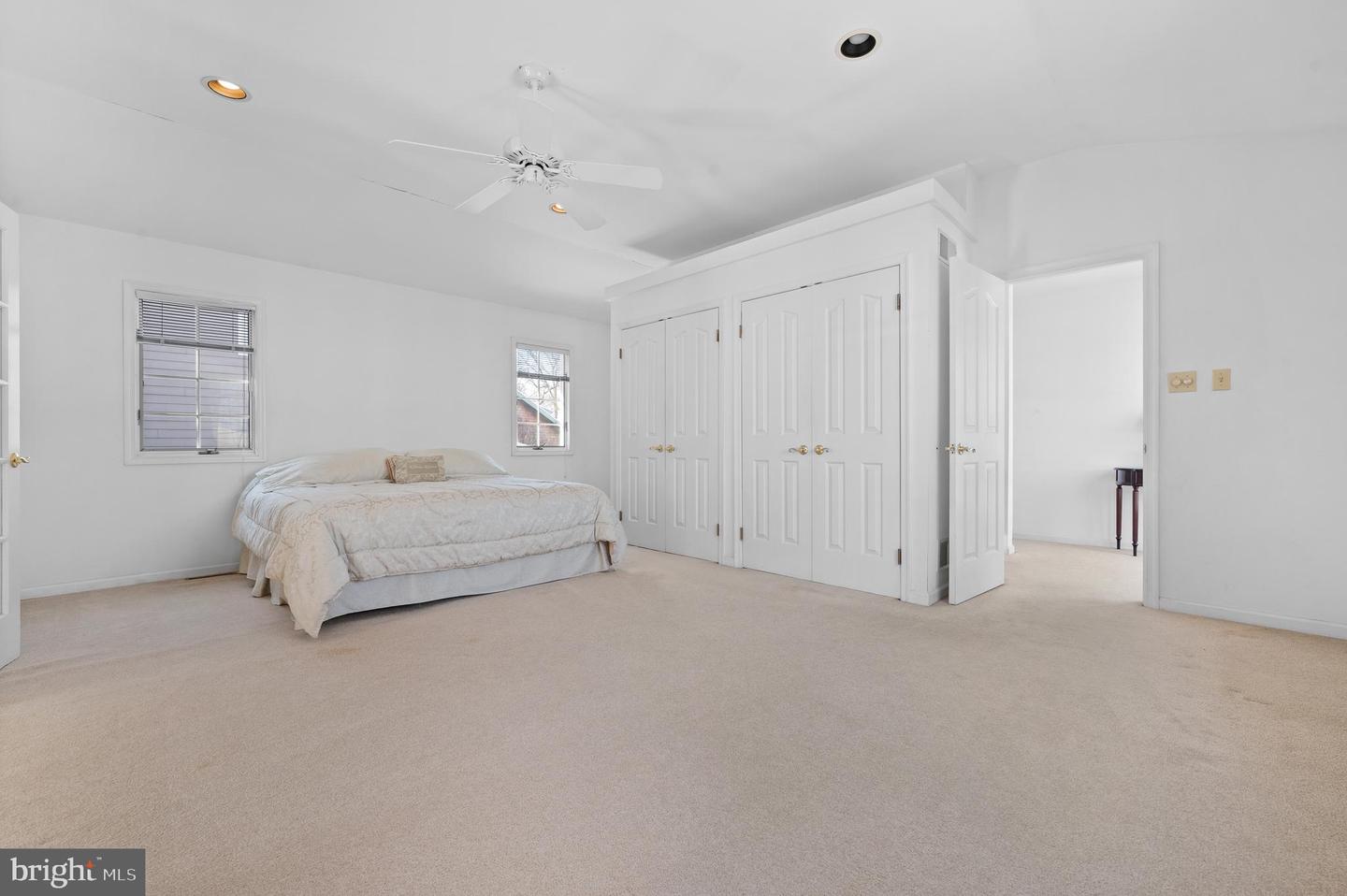 1155 Maplecrest Circle