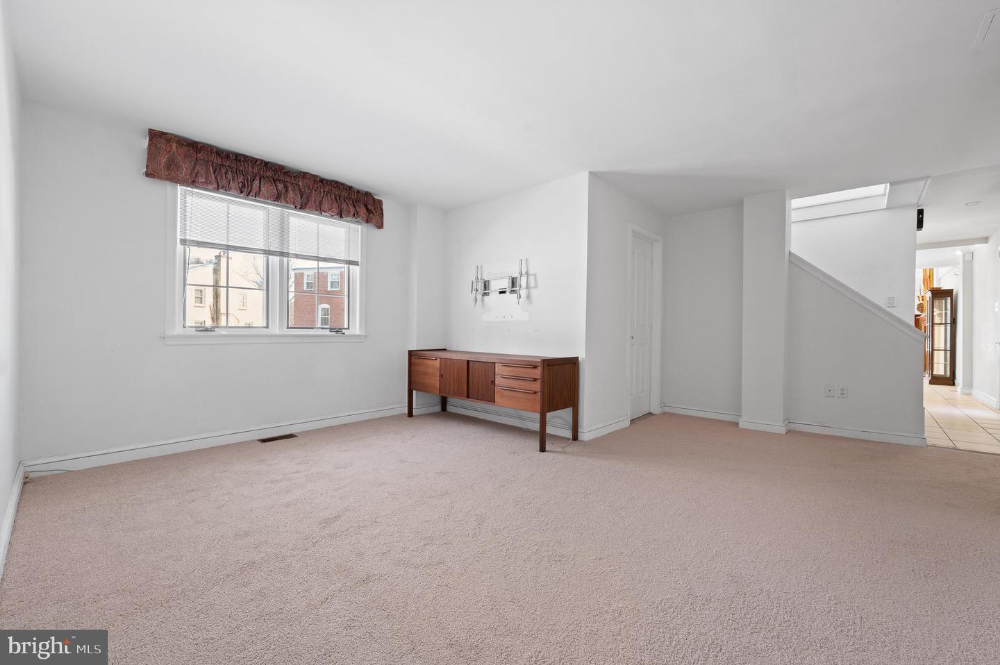 1155 Maplecrest Circle
