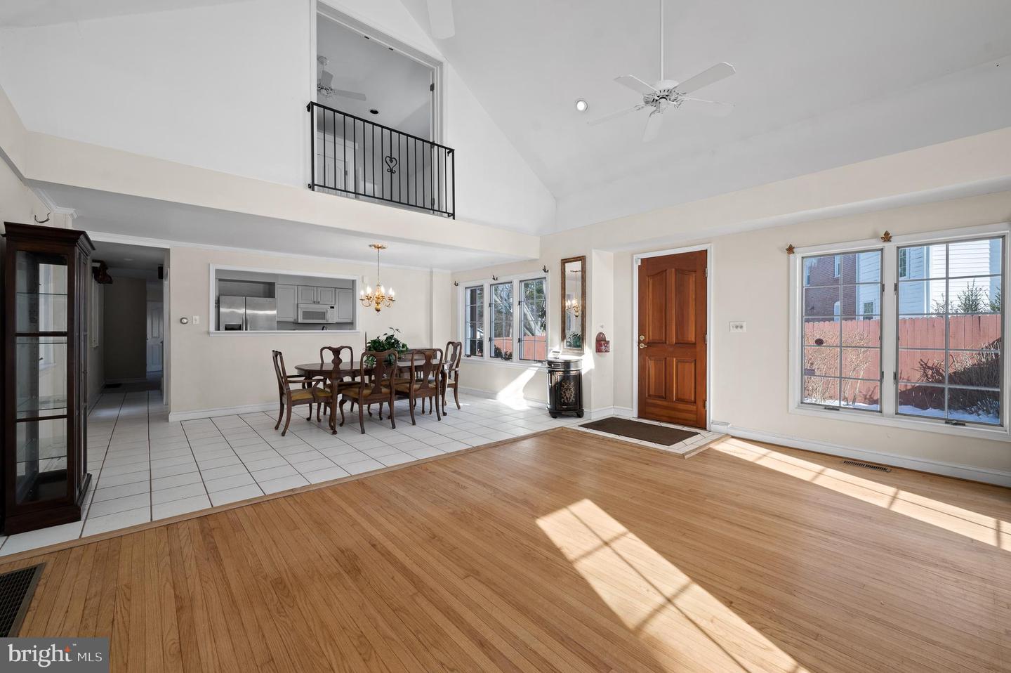 1155 Maplecrest Circle