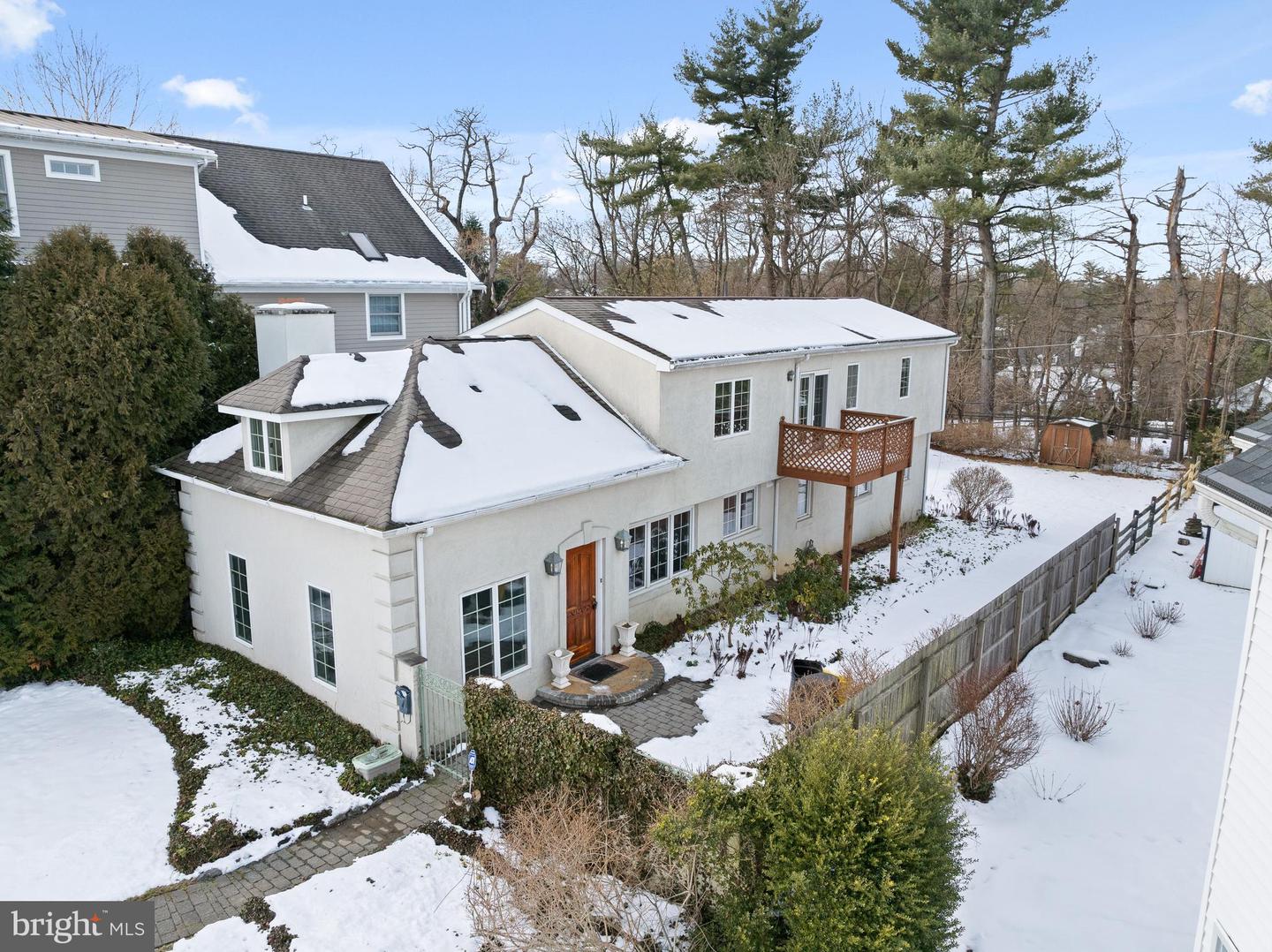 1155 Maplecrest Circle
