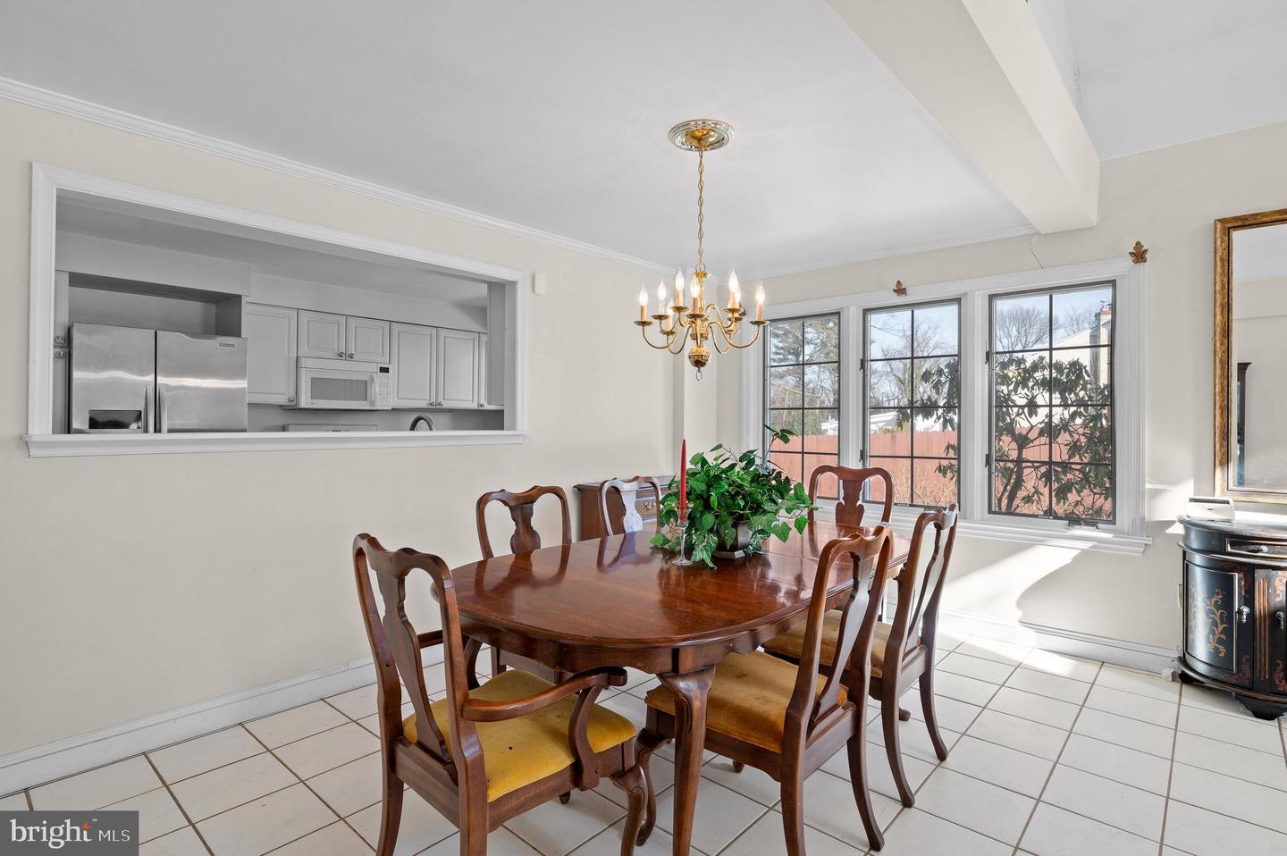 1155 Maplecrest Circle
