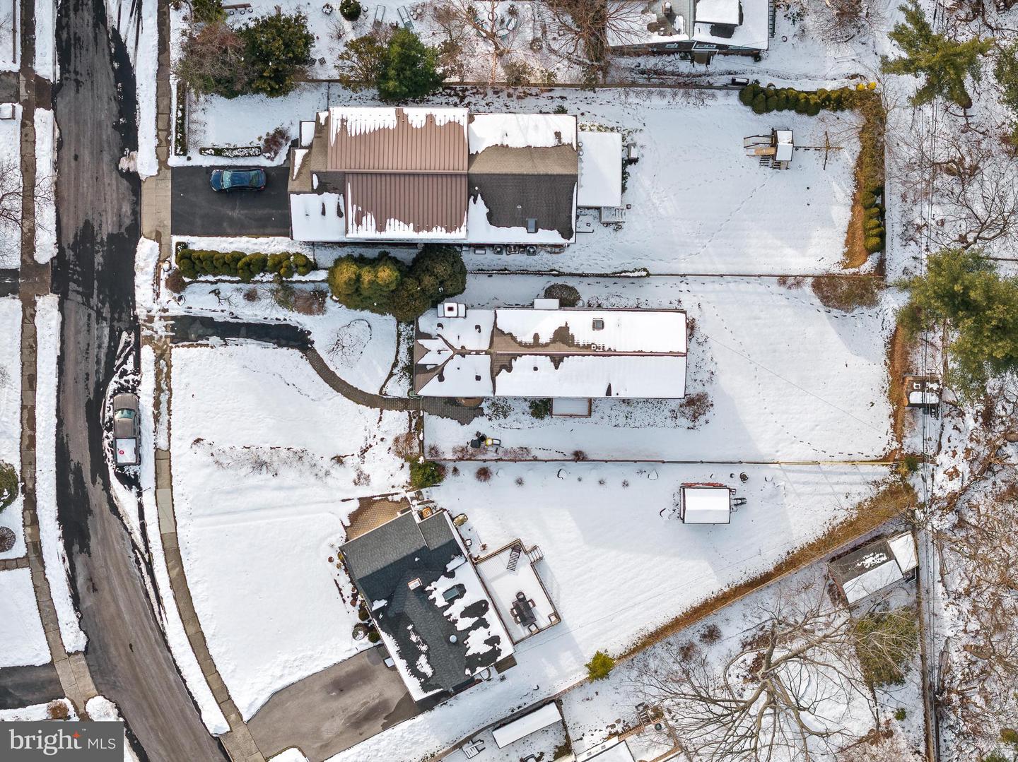 1155 Maplecrest Circle