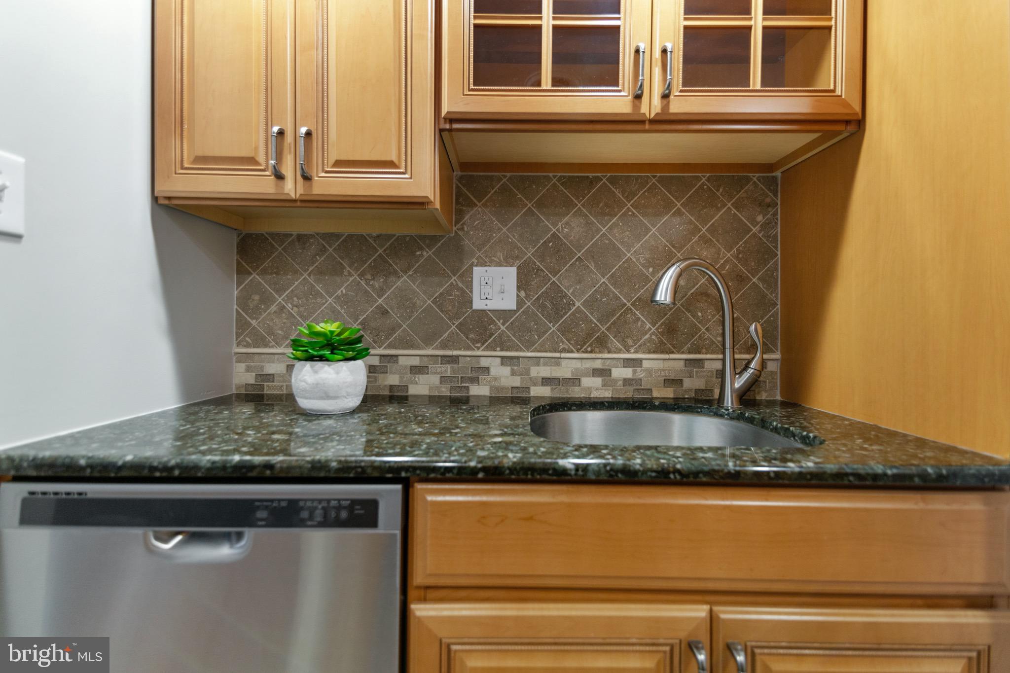 260 Montgomery Ave #303