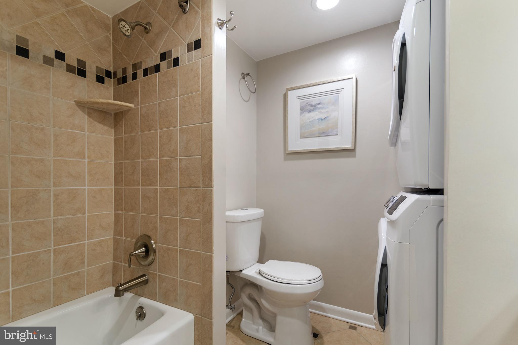 260 Montgomery Ave #303