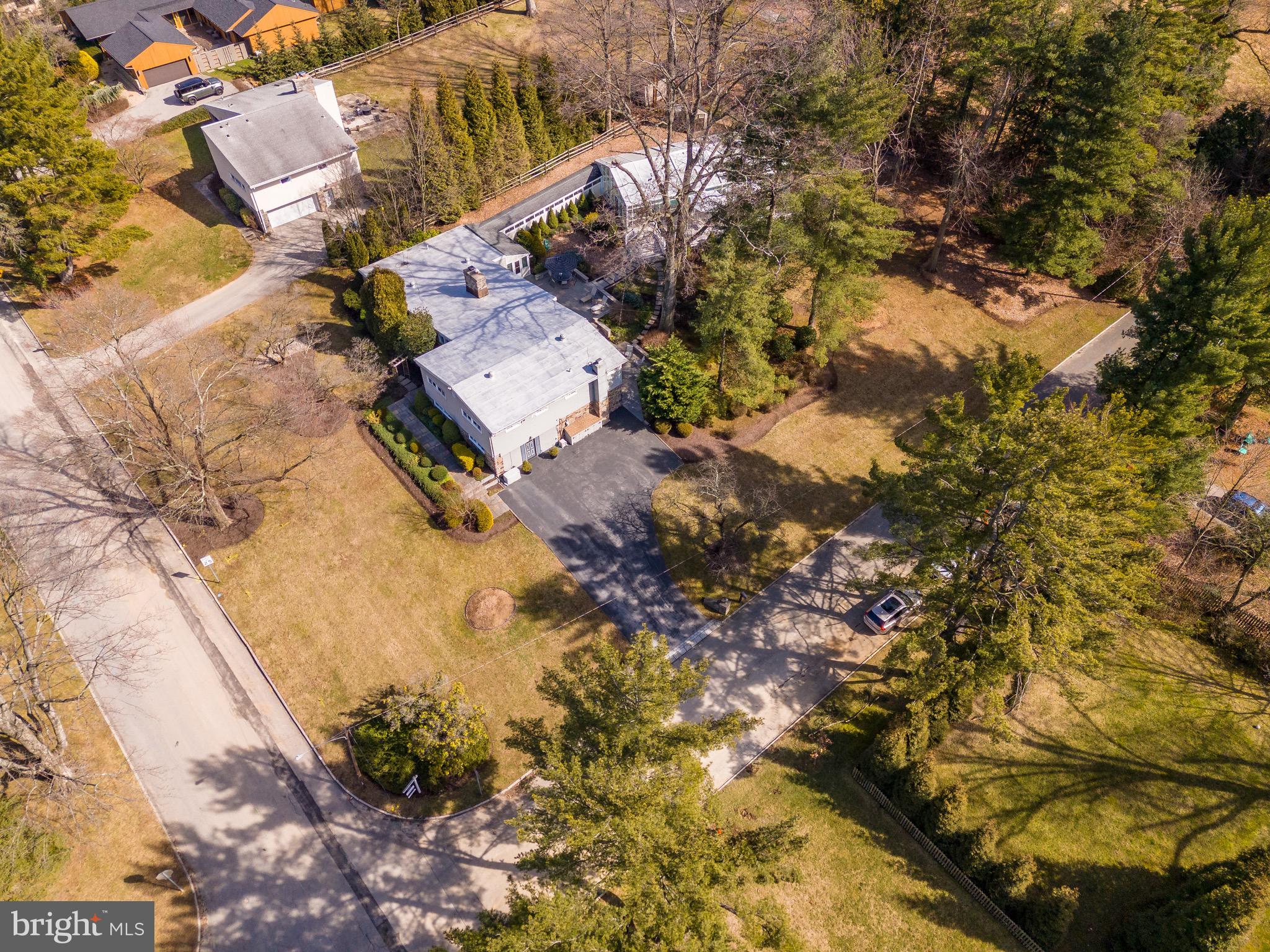401 Clairemont Rd
