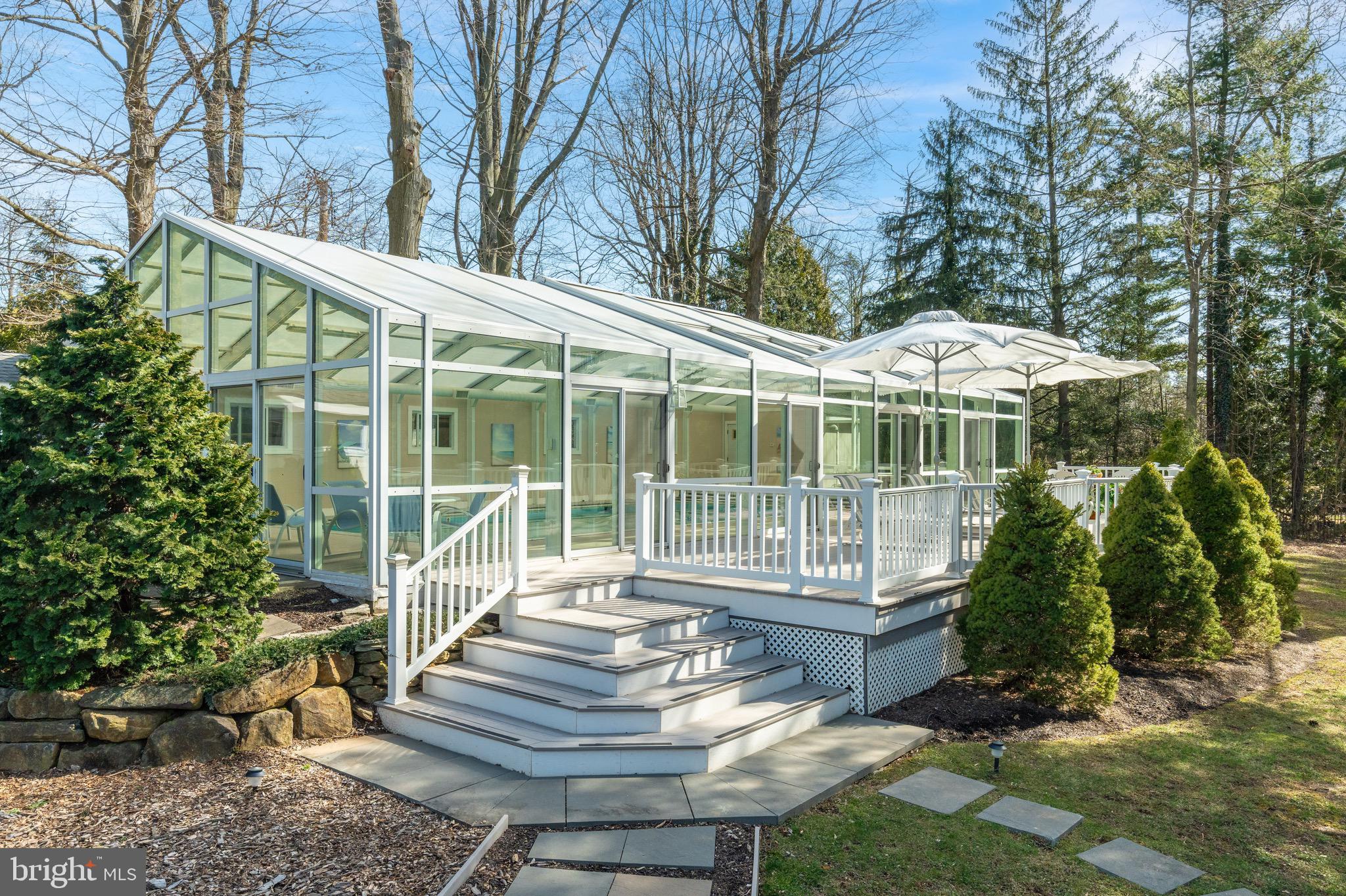 401 Clairemont Rd