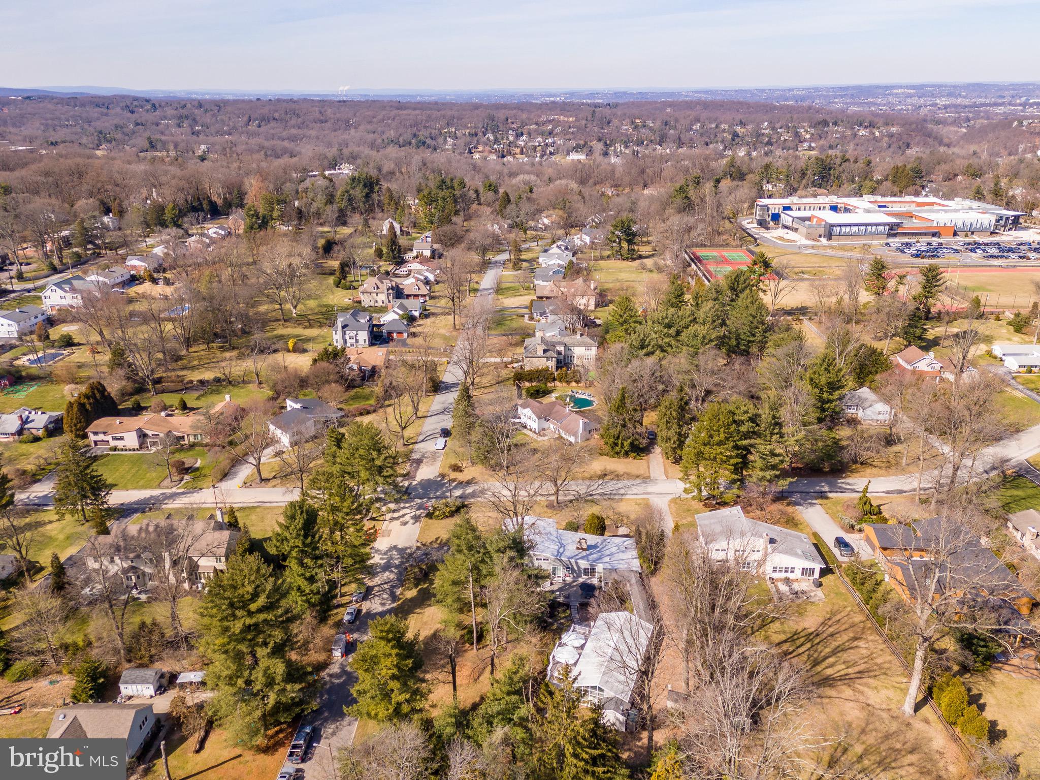 401 Clairemont Rd