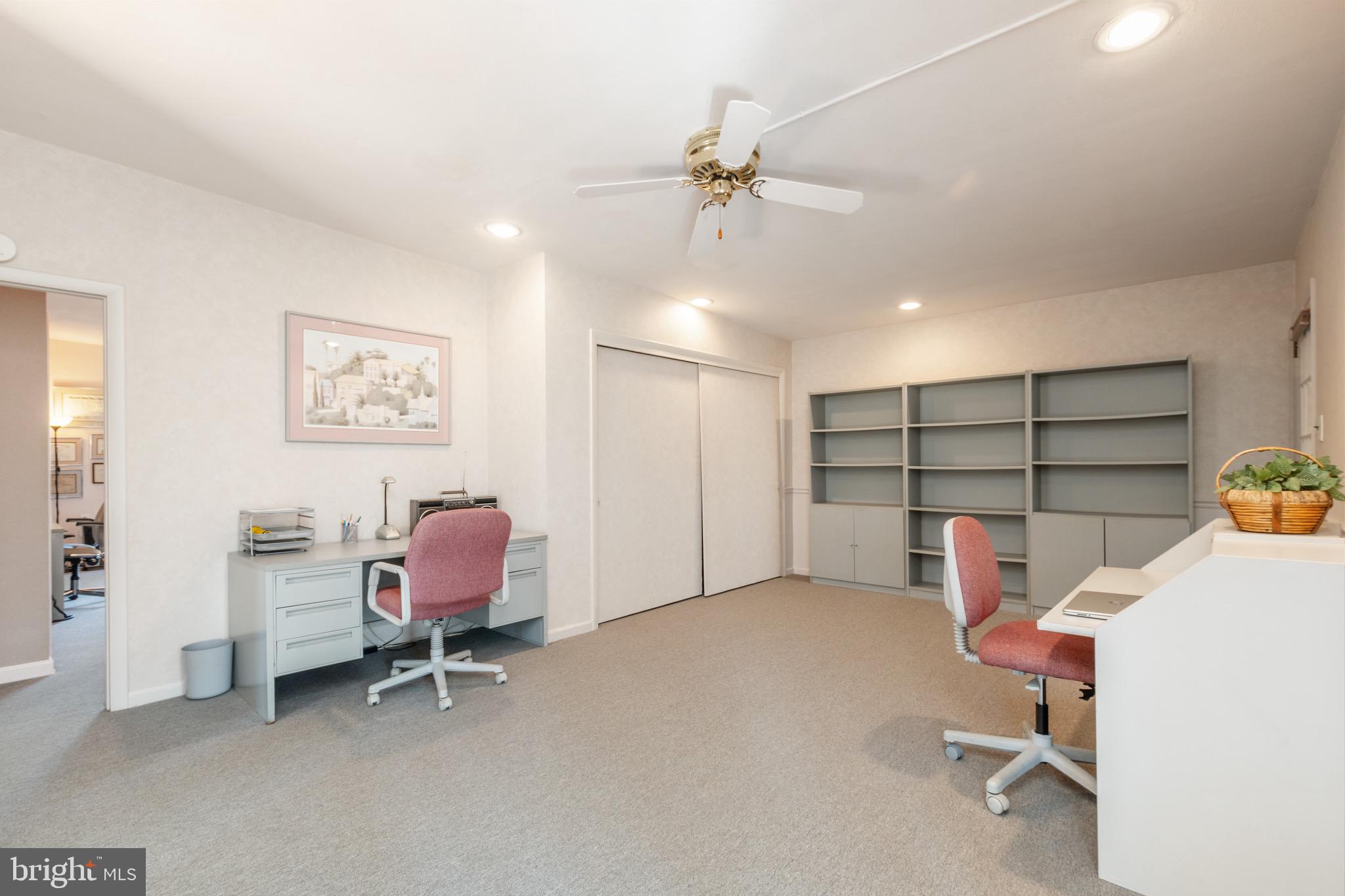 401 Clairemont Rd