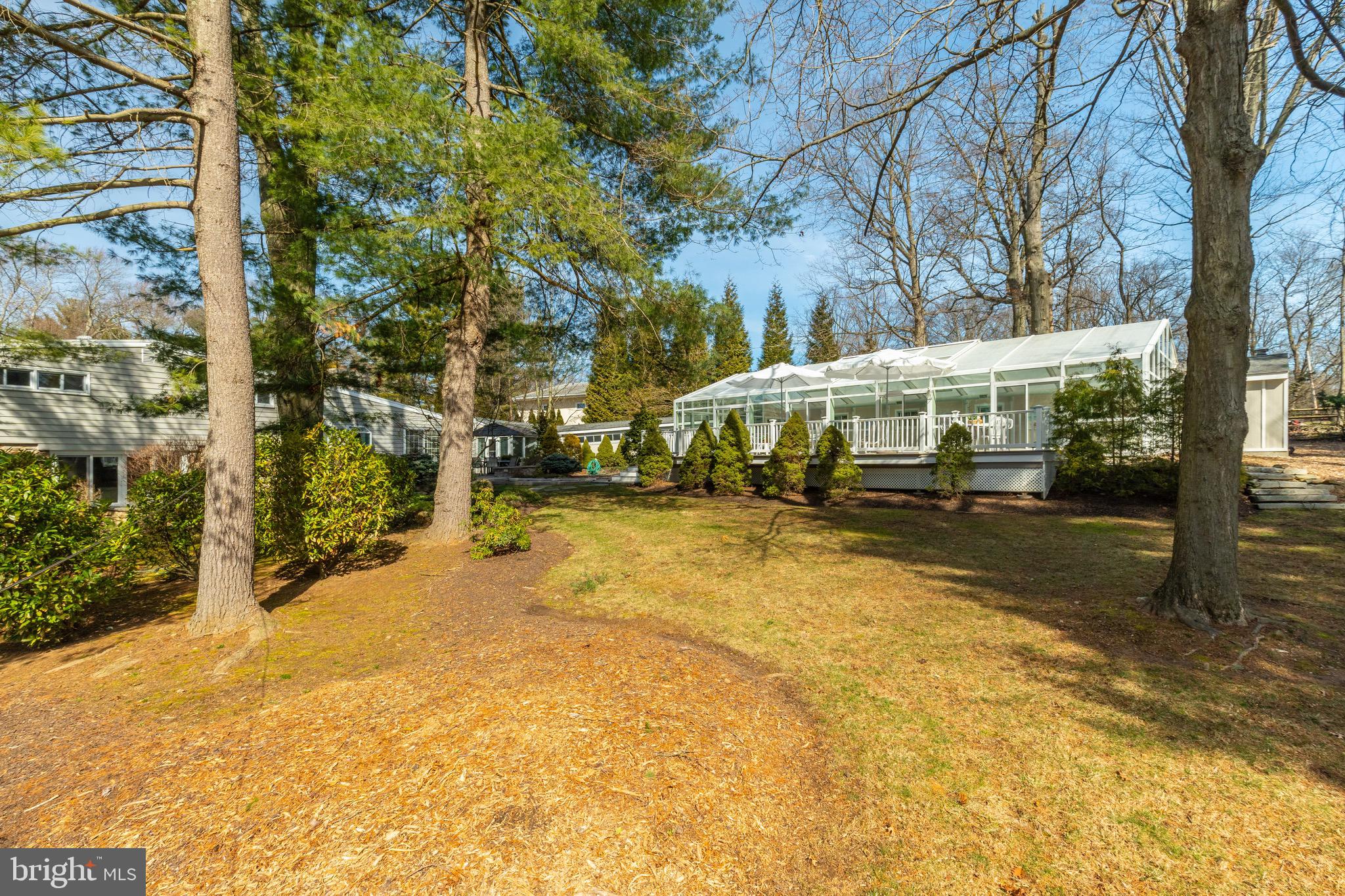 401 Clairemont Rd