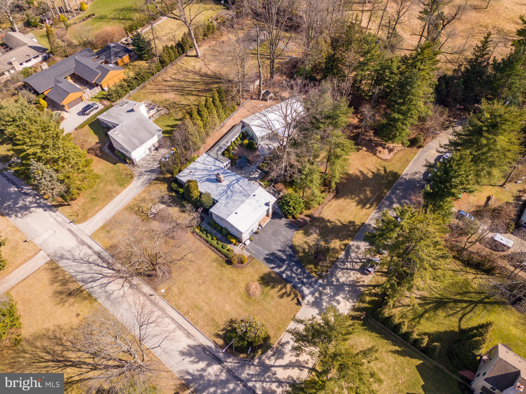 401 Clairemont Rd