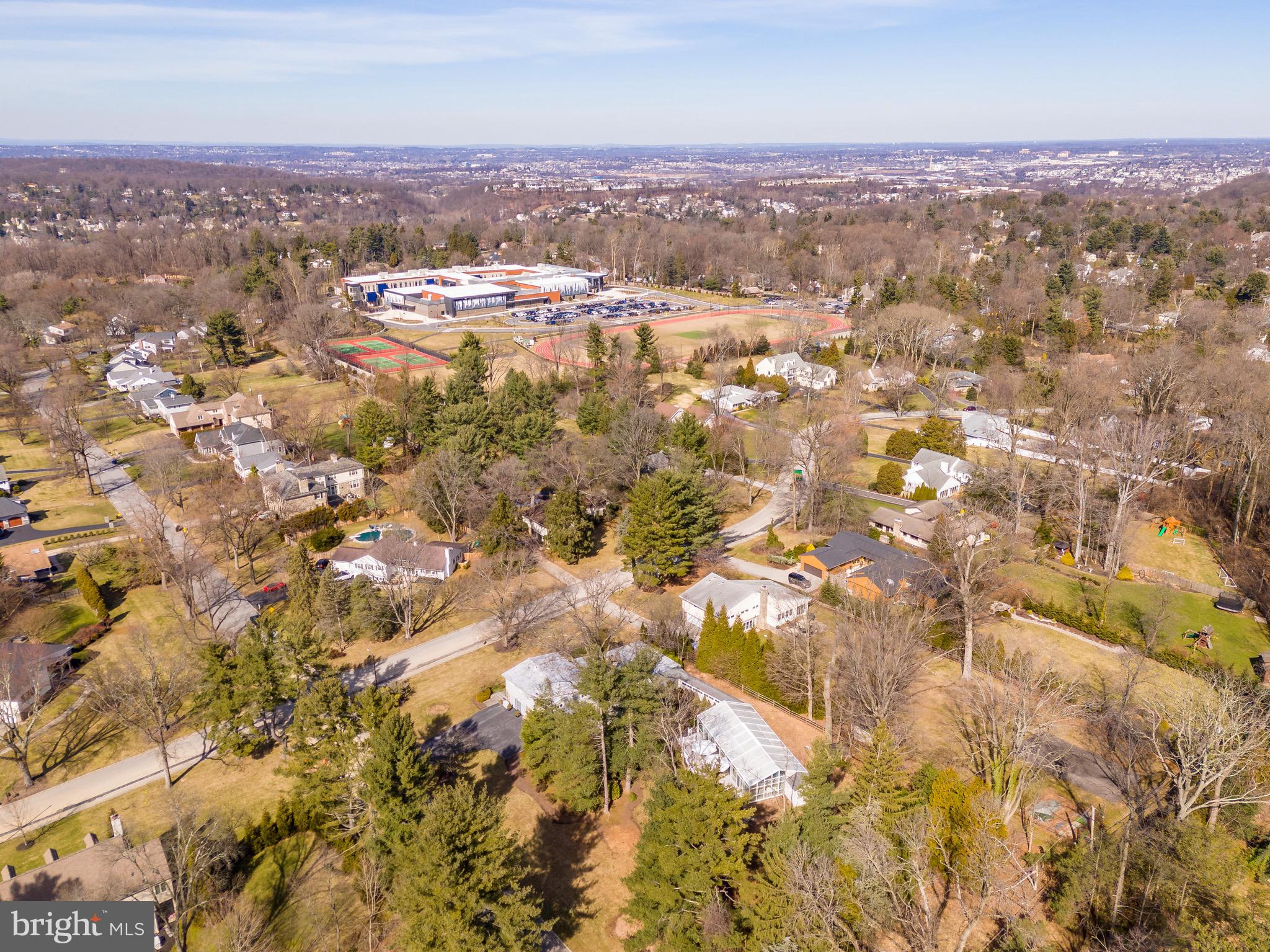 401 Clairemont Rd