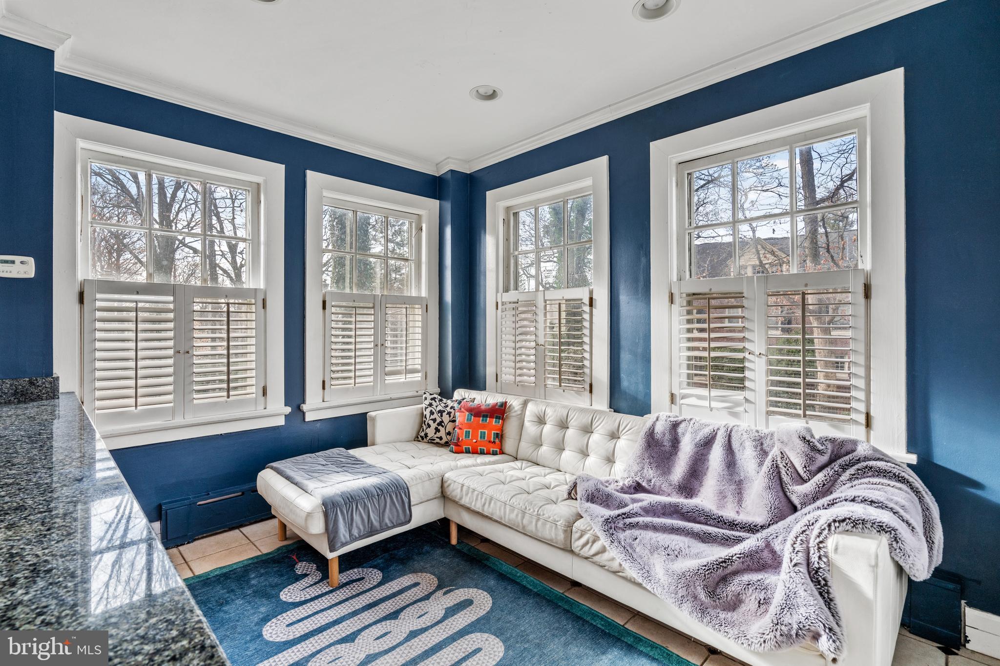 335 Woodley Rd