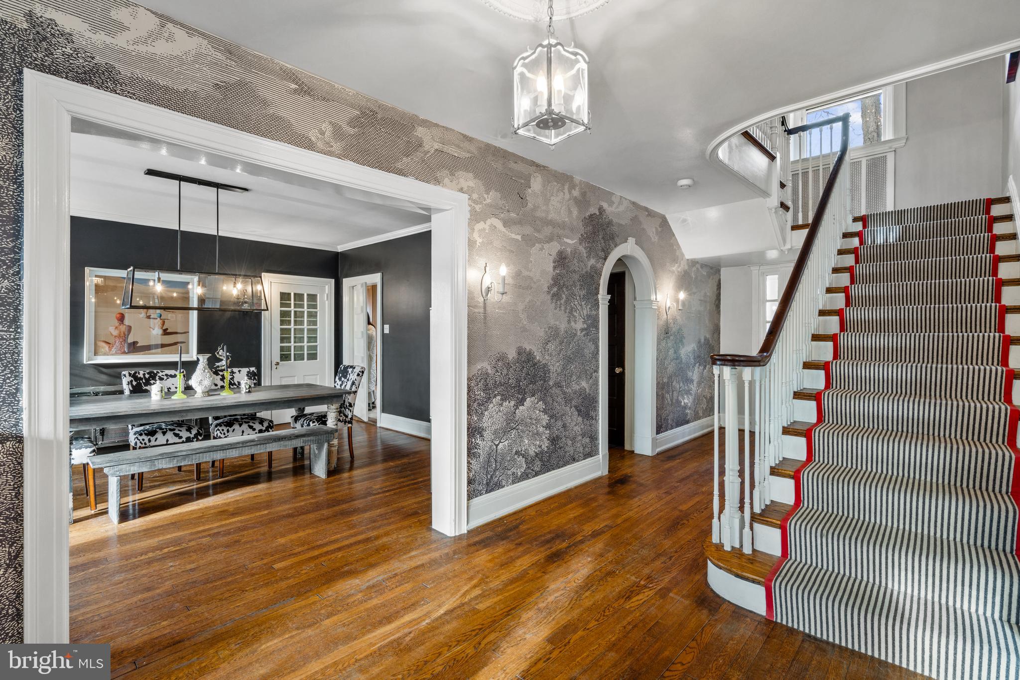 335 Woodley Rd