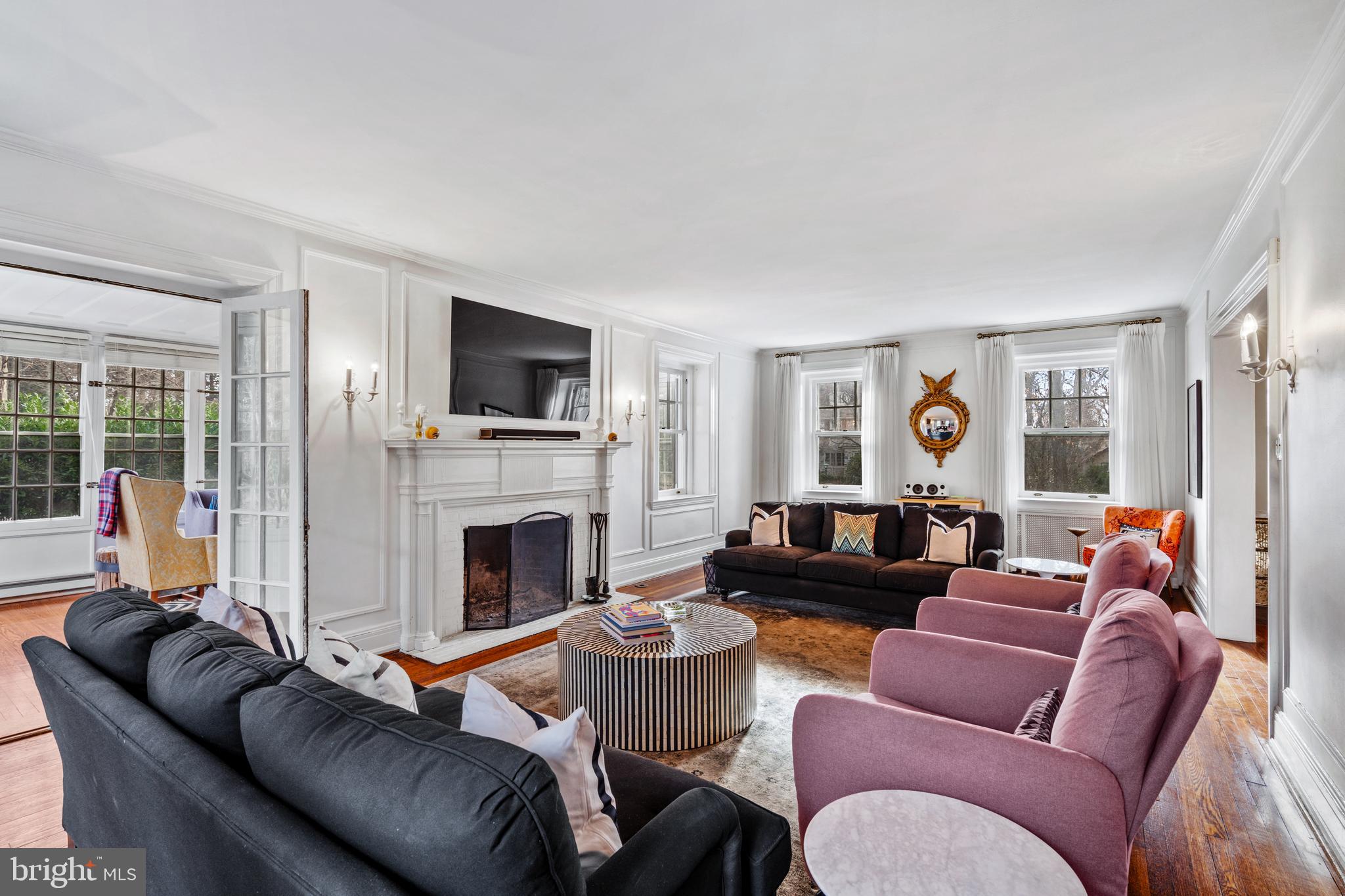 335 Woodley Rd