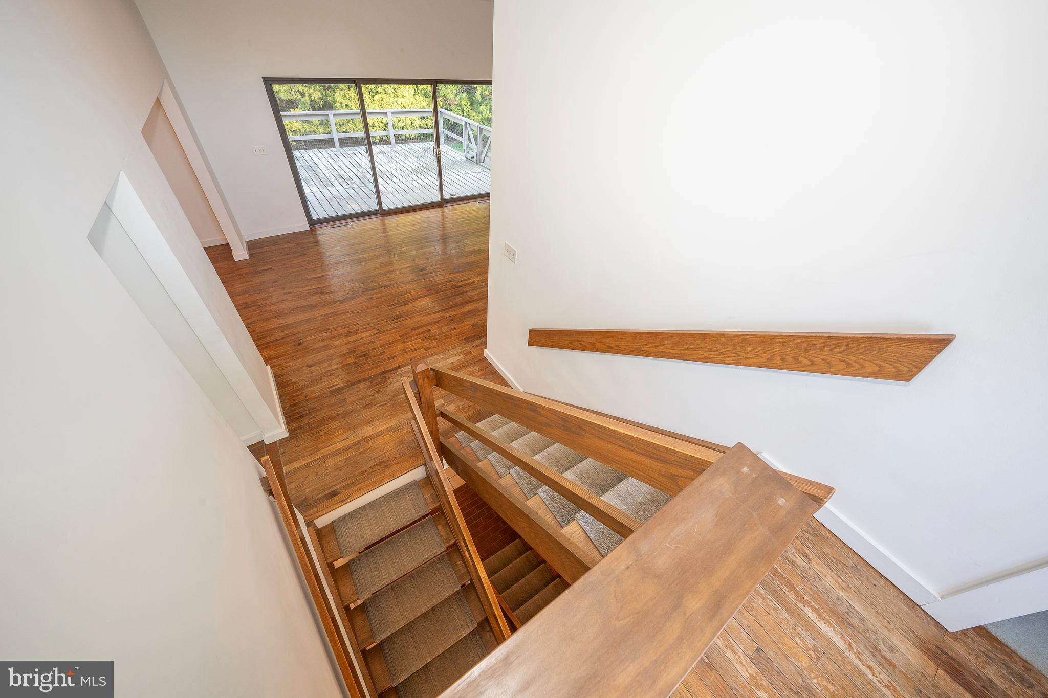 526 N Spring Mill Rd