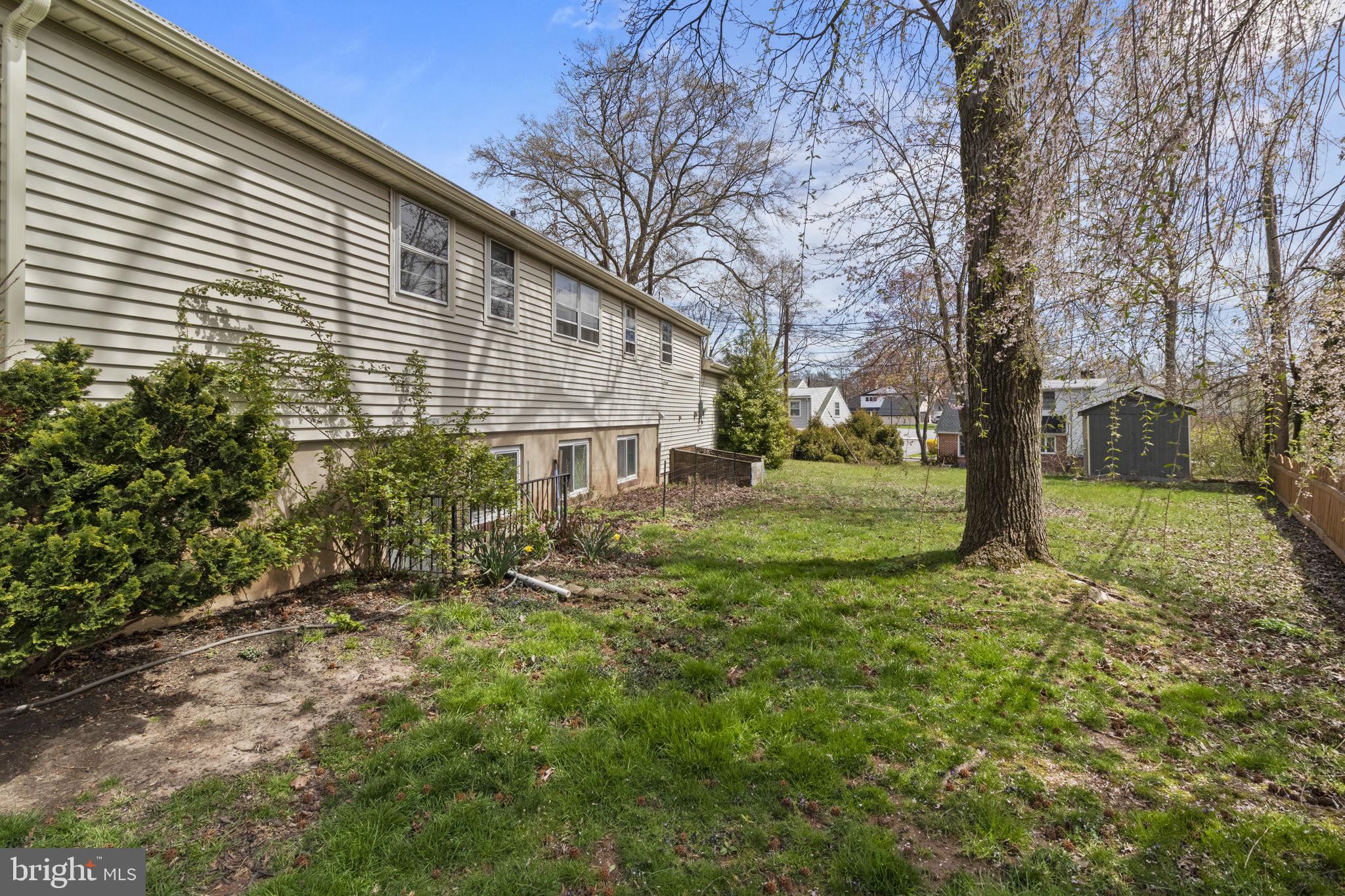 6 Welsh Ct