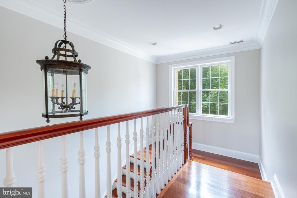 333 Greenbank Rd