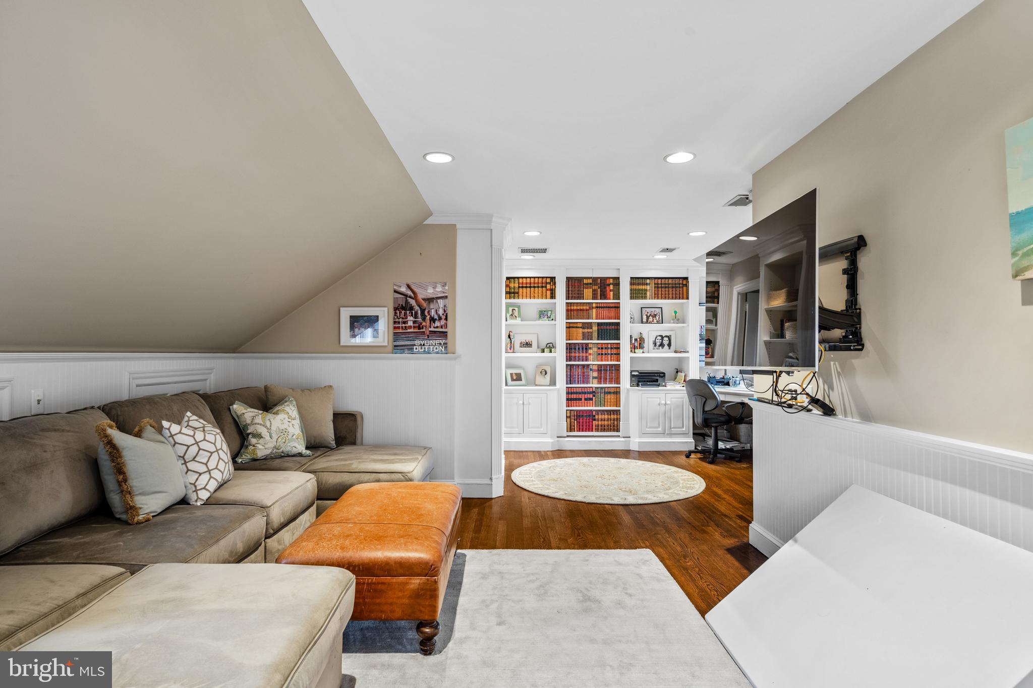 1301 Lafayette Rd