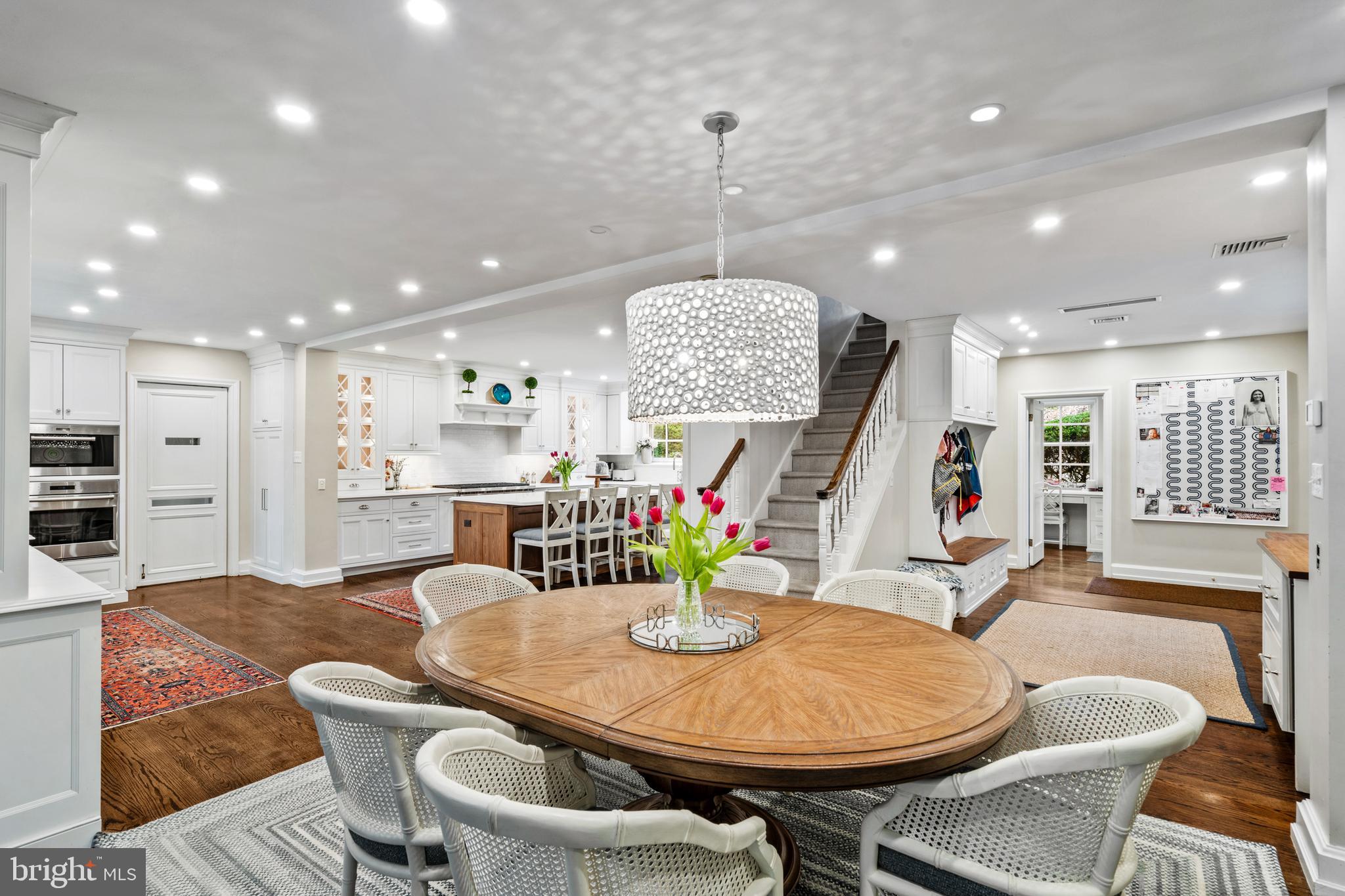 1301 Lafayette Rd