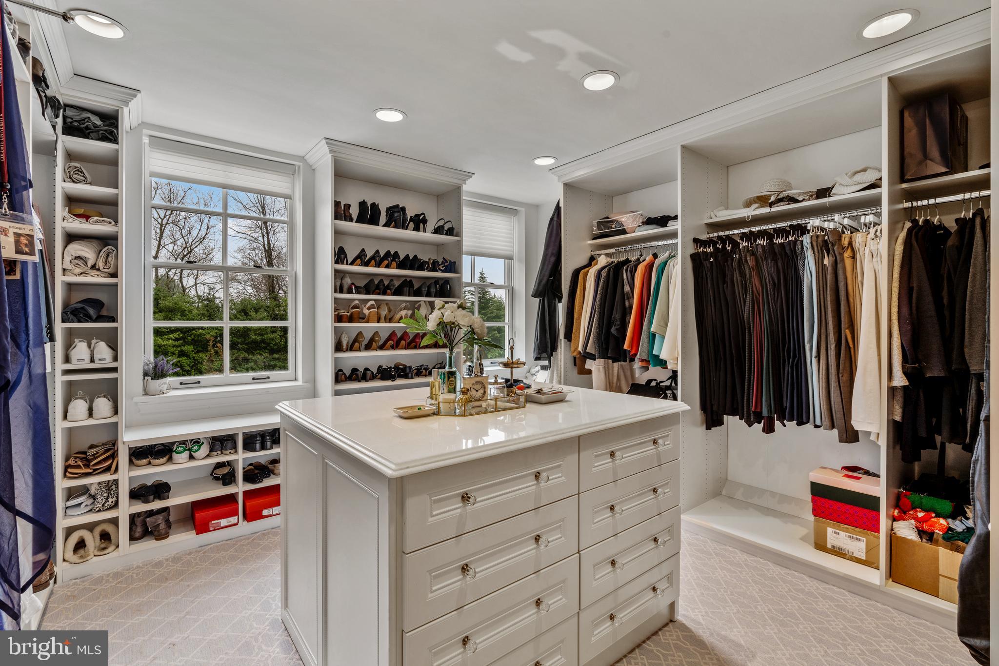 1301 Lafayette Rd