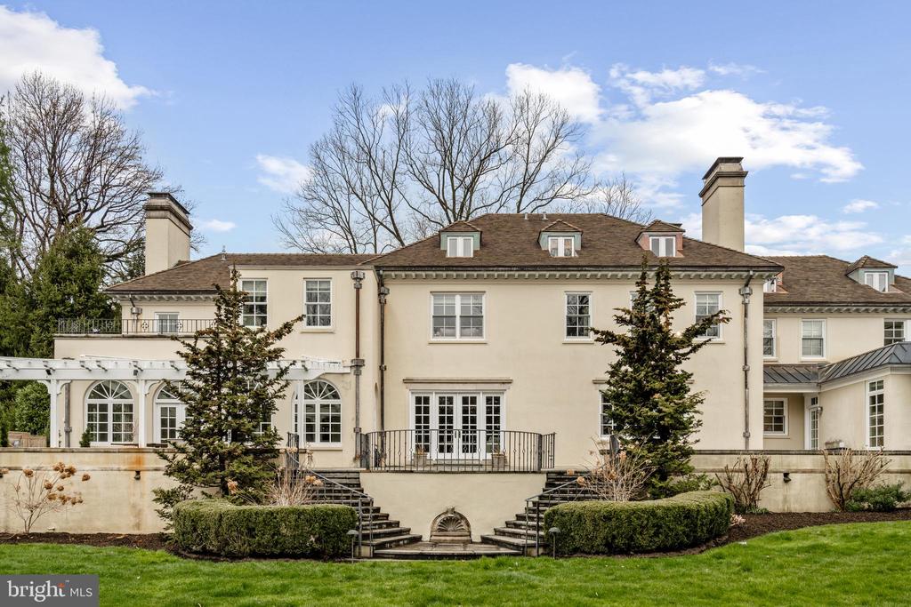 1301 Lafayette Rd