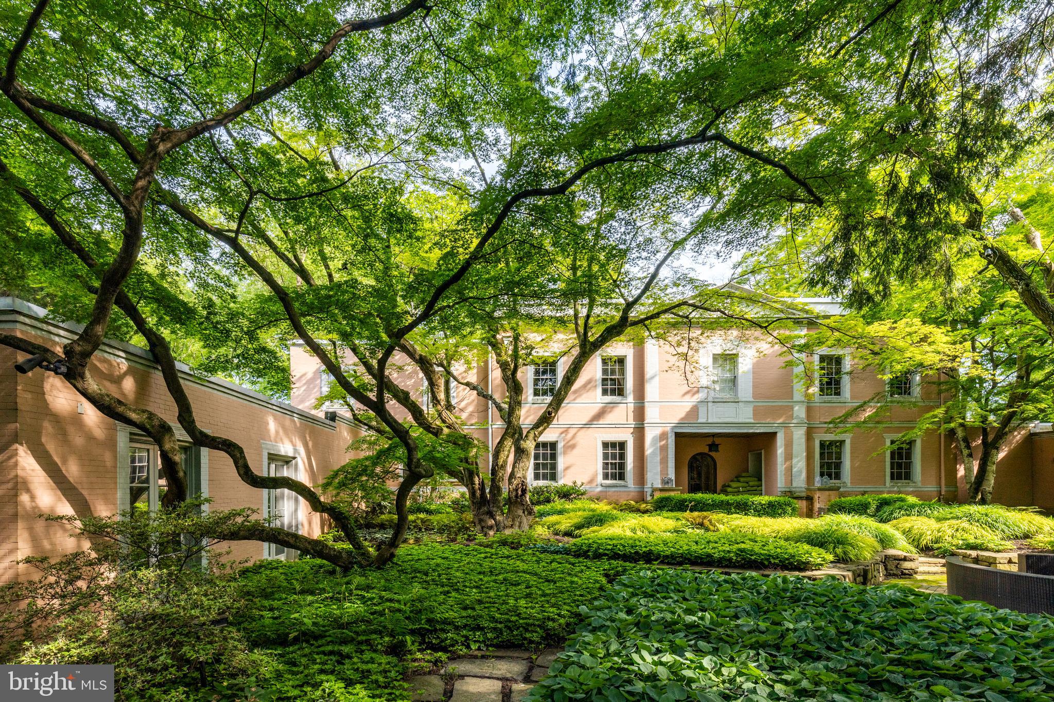 340 Fishers Rd