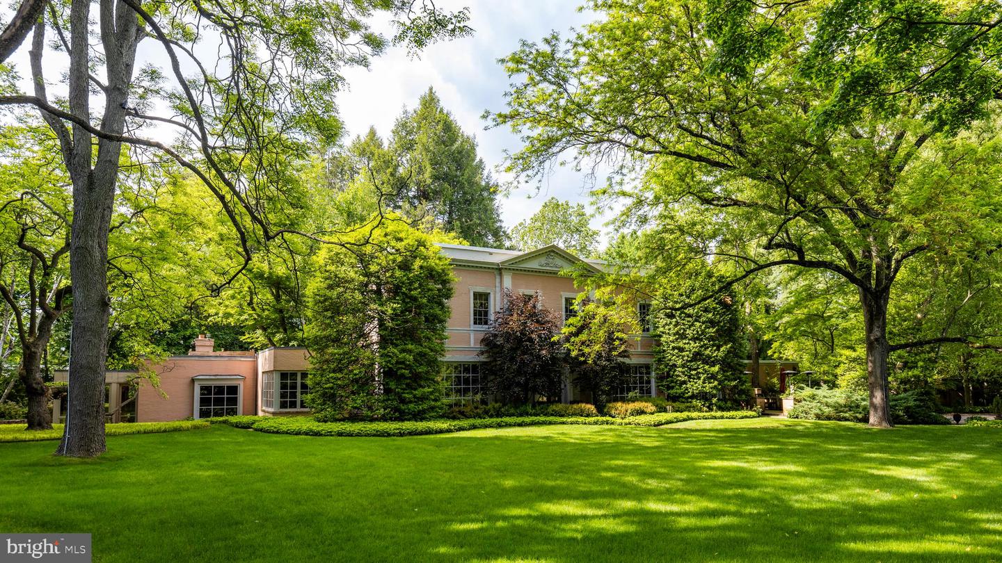 340 Fishers Rd