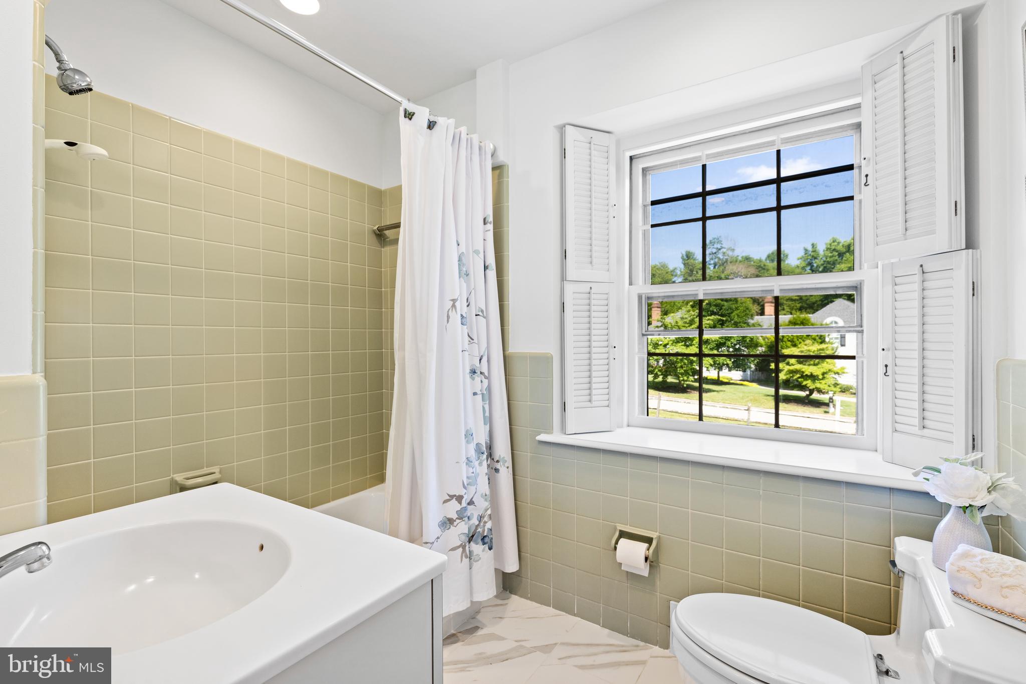 1409 Beaumont Dr