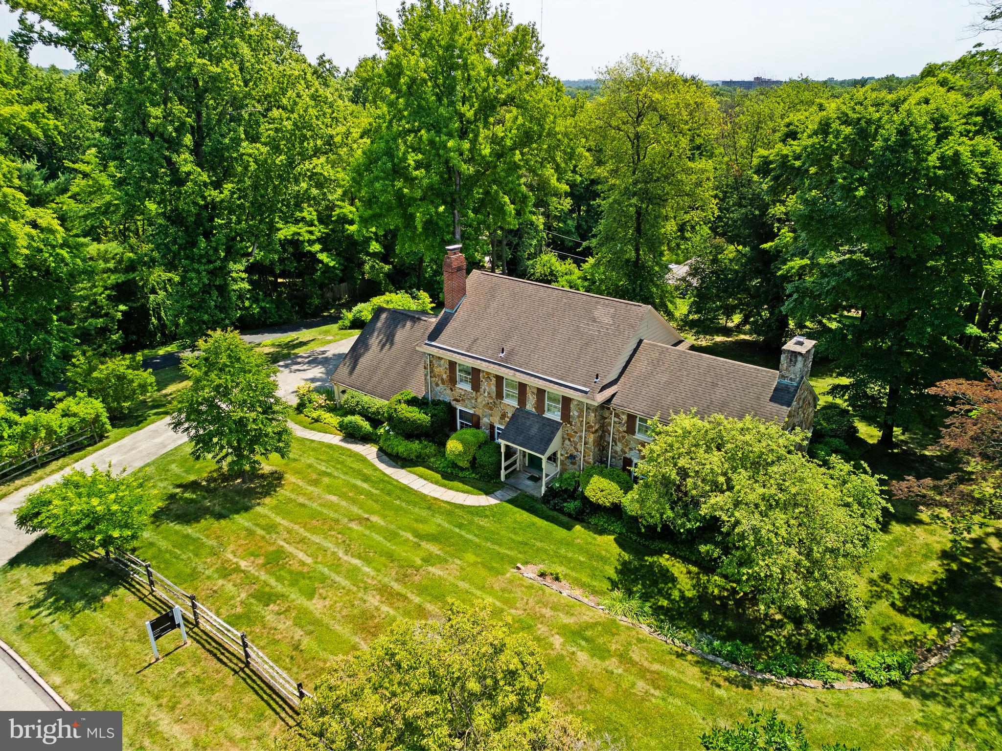 1409 Beaumont Dr