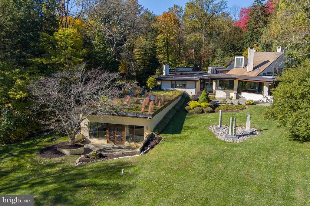 51 Crosby Brown Rd