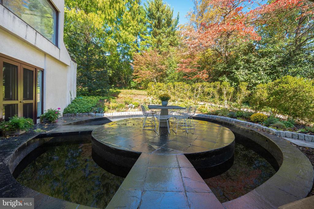 51 Crosby Brown Rd