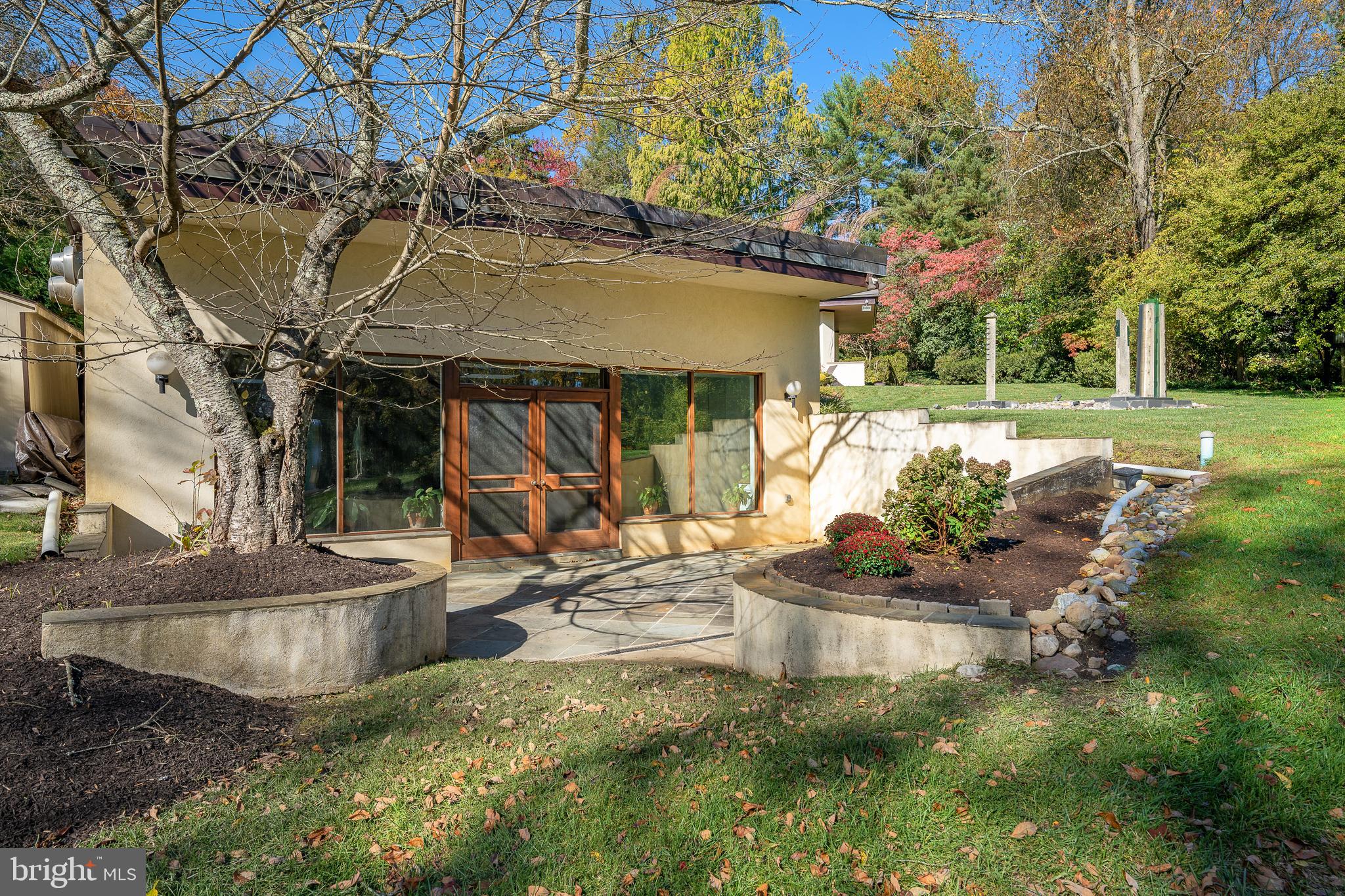 51 Crosby Brown Rd