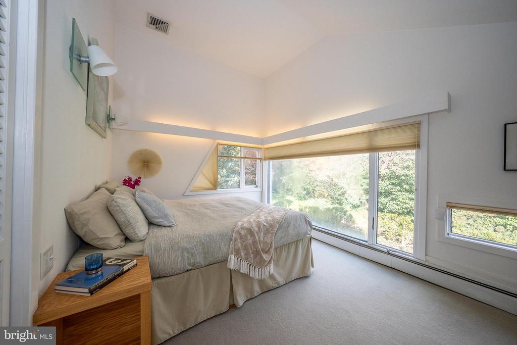 51 Crosby Brown Rd