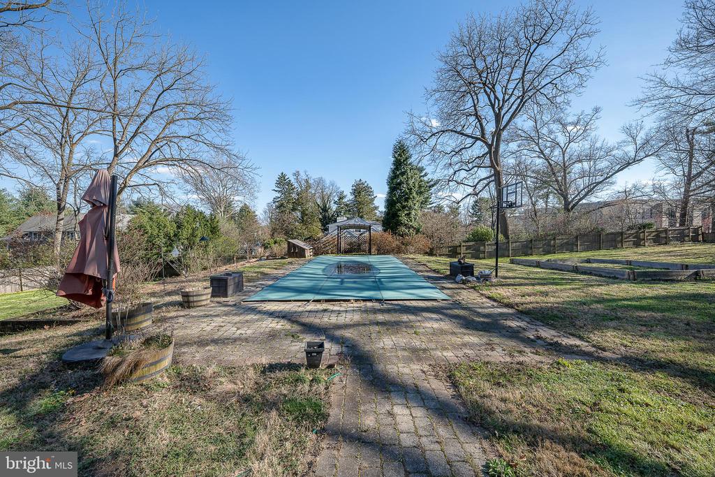1731 County Line Rd