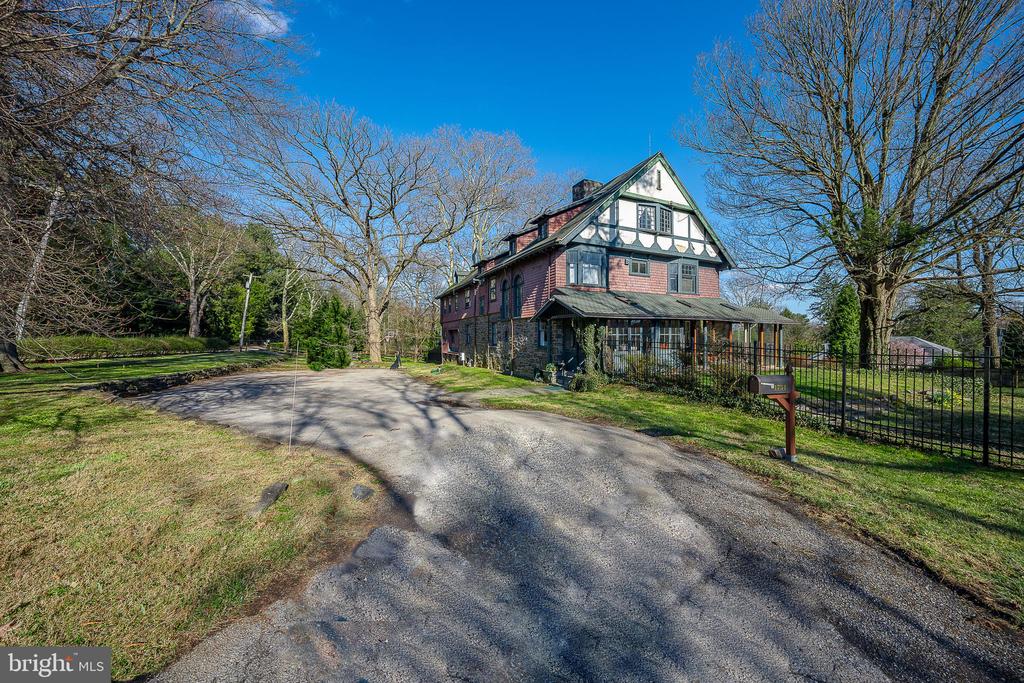 1731 County Line Rd