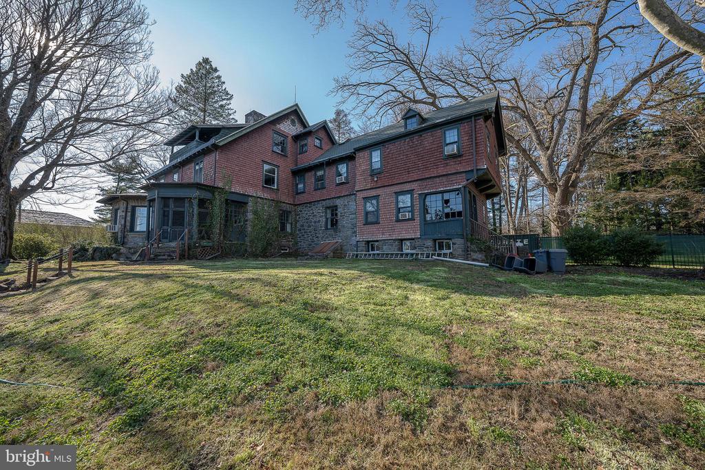 1731 County Line Rd