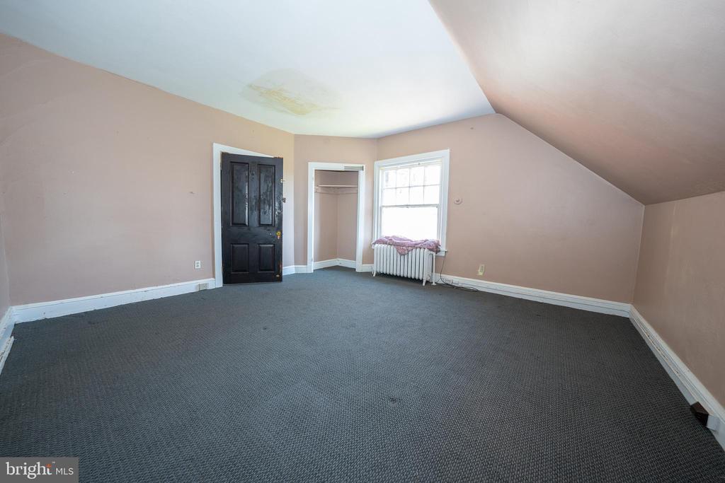 1731 County Line Rd